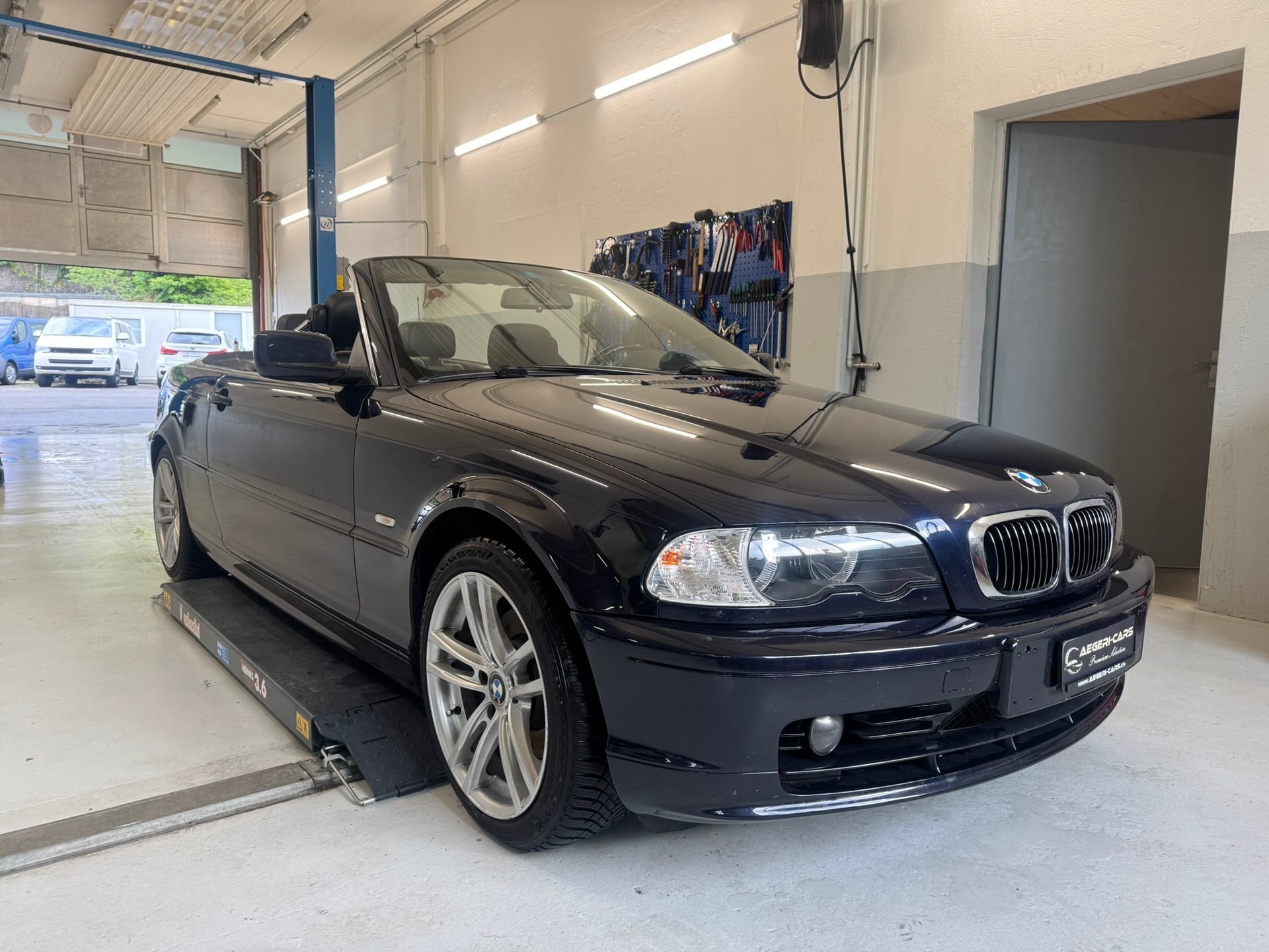 BMW 325Ci Cabriolet/Hardtop-image-16
