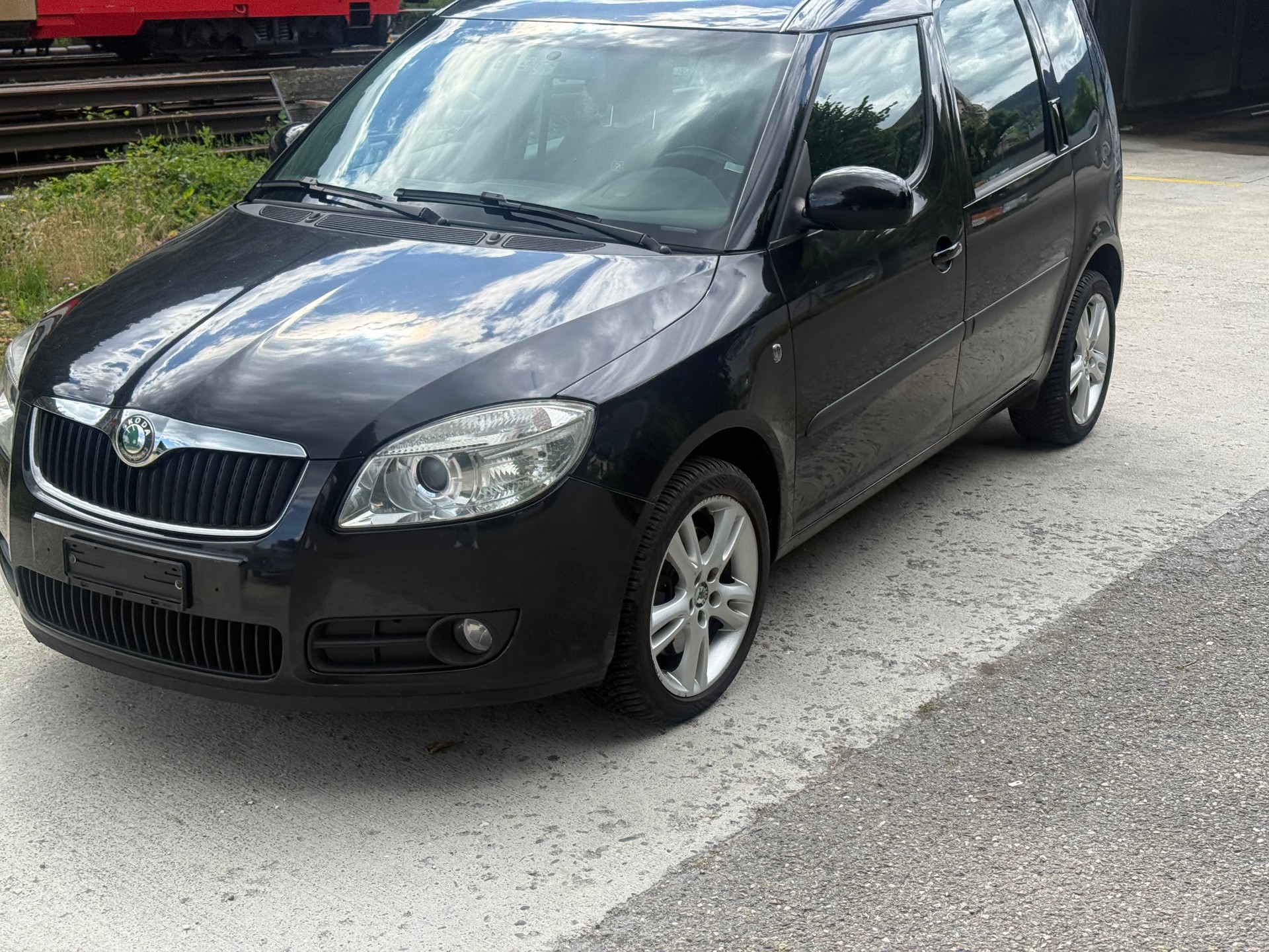 SKODA Roomster 1.9 TDI Style-image-1