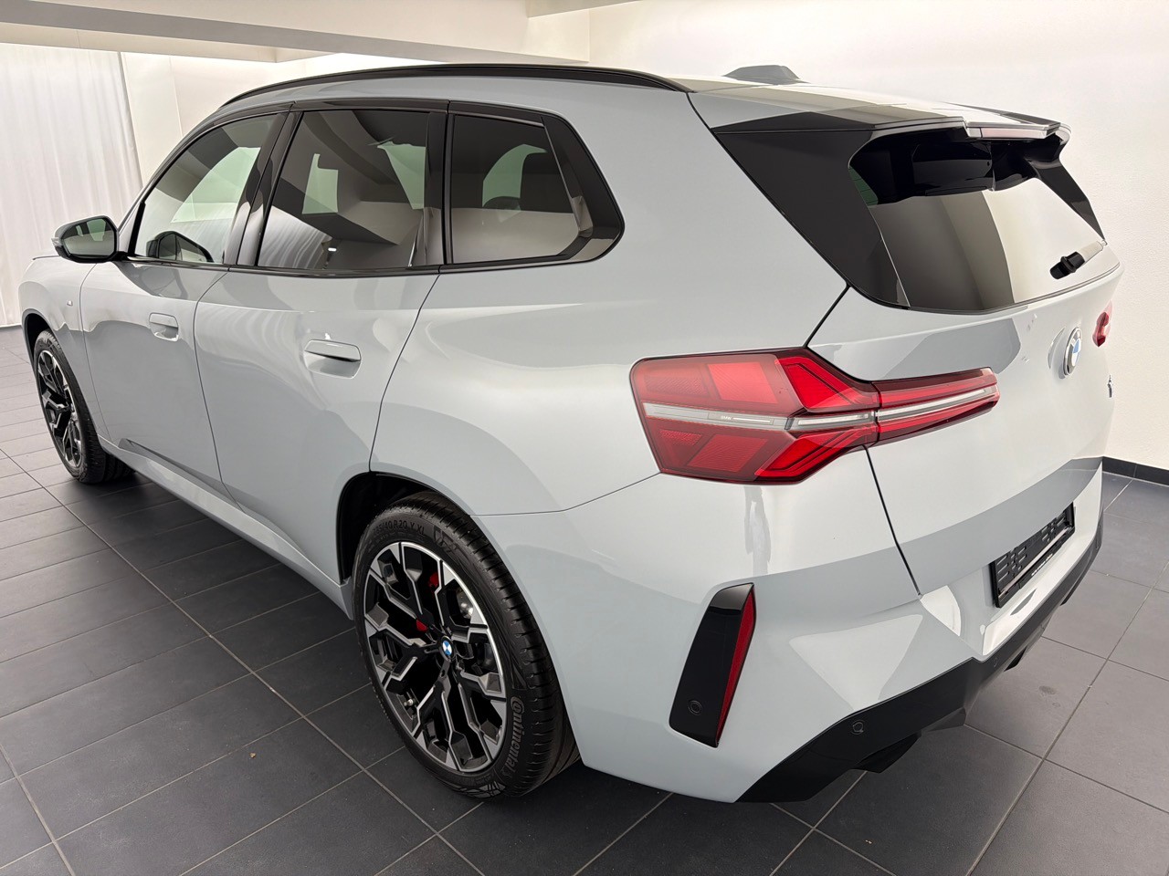 BMW X3 xDr 20 48V M Sport Pro-image-1