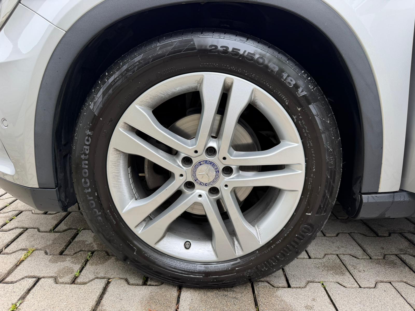 MERCEDES-BENZ GLA 220 d Urban 4Matic 7G-DCT-image-8