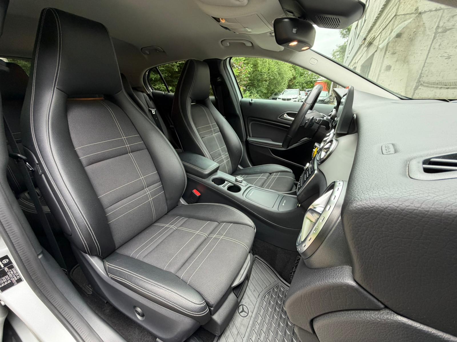 MERCEDES-BENZ GLA 220 d Urban 4Matic 7G-DCT-image-17