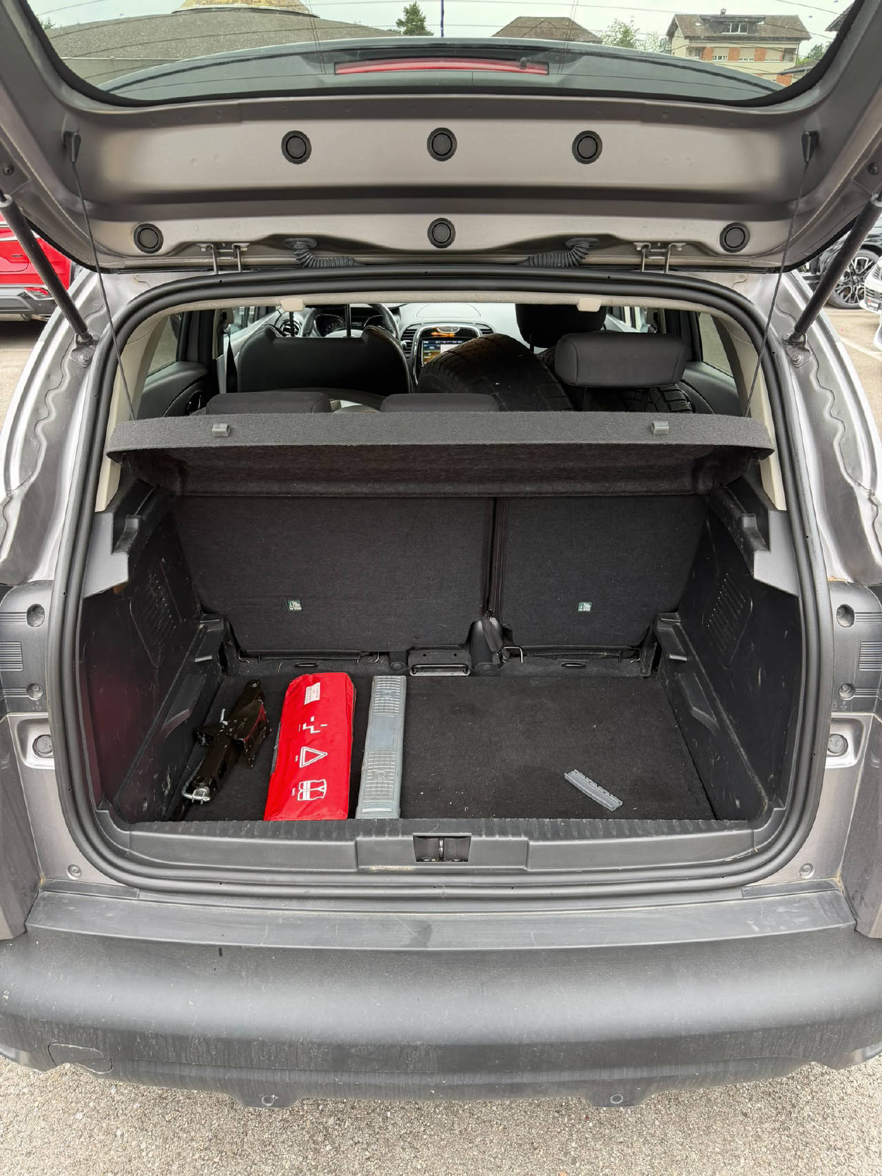 RENAULT Captur 1.2 TCe Dynamique EDC-image-18