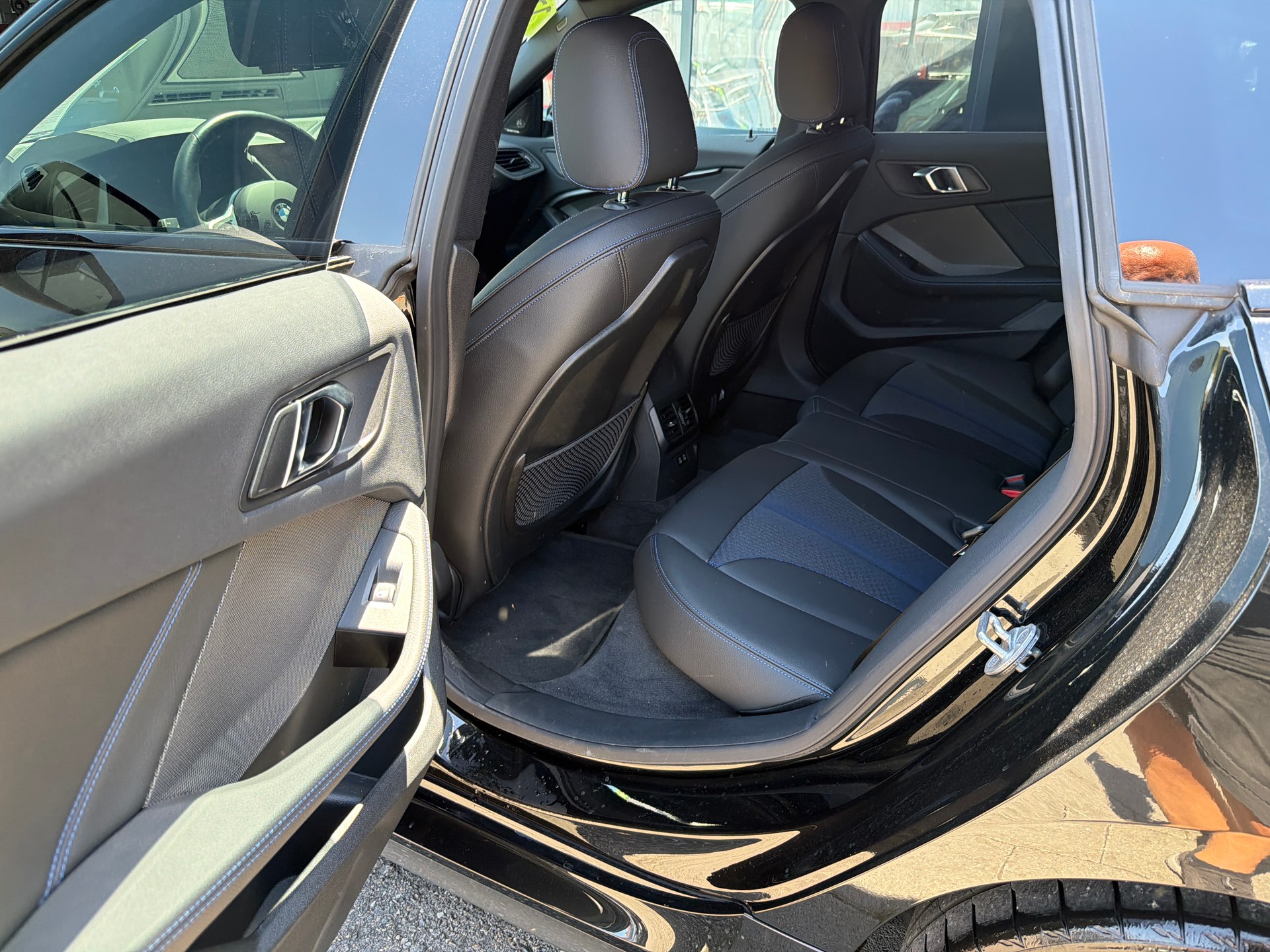 BMW 218i Gran Coupé M Sport Steptronic-image-6