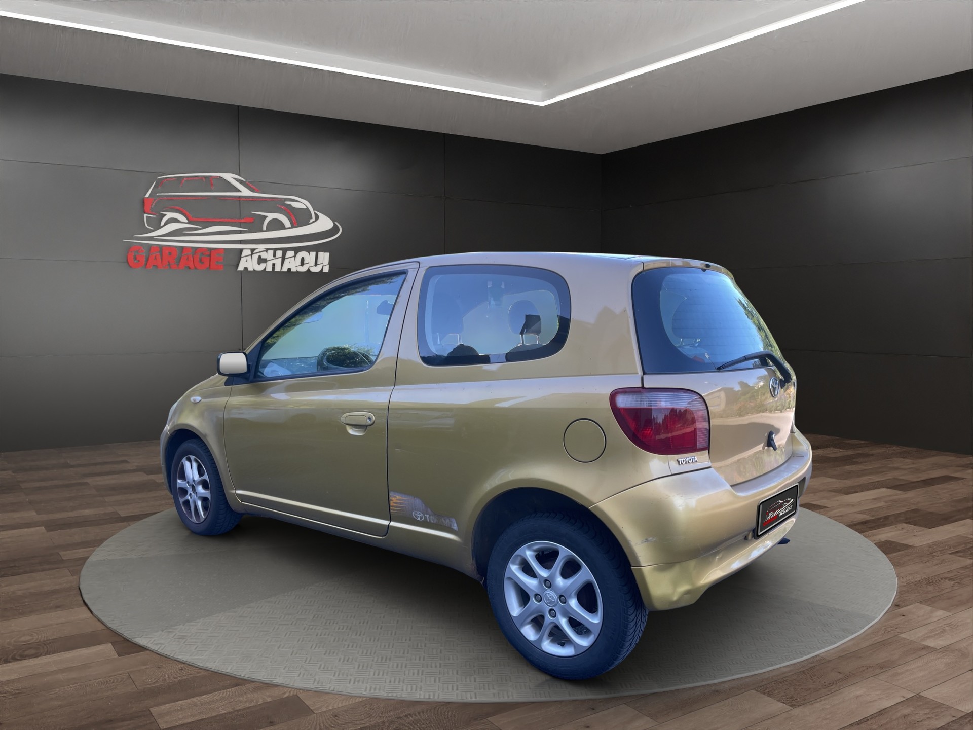 TOYOTA Yaris 1.0 Linea Sol-image-3
