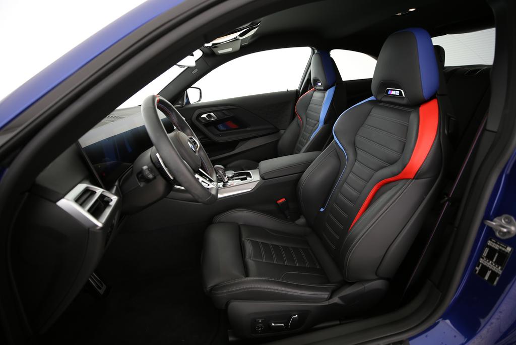BMW M2 Coupé-image-2