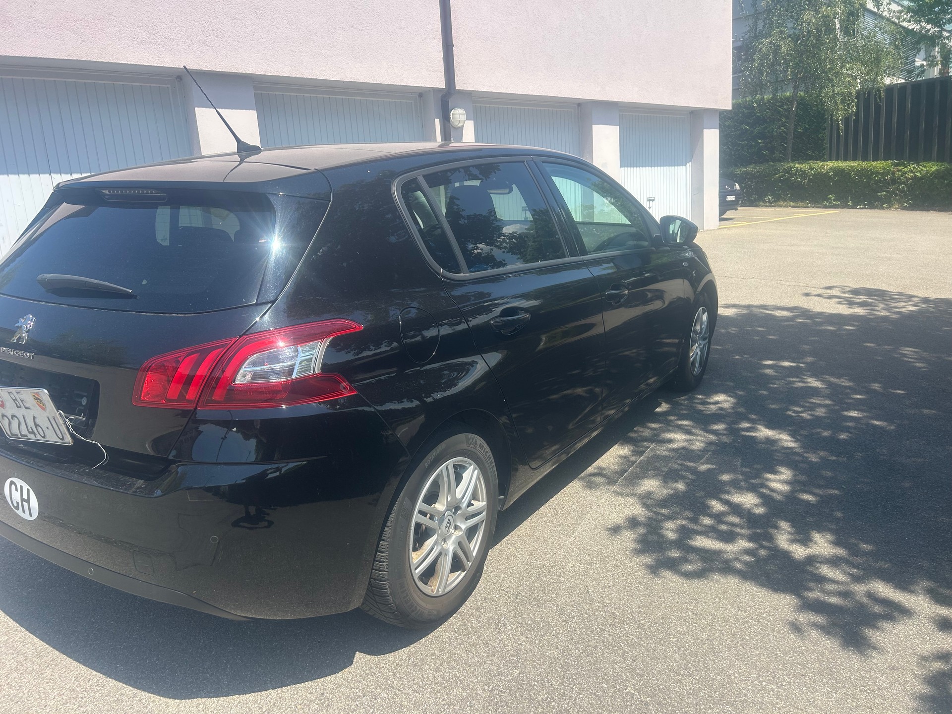 PEUGEOT 308 1.2 THP Féline Automatic-image-4