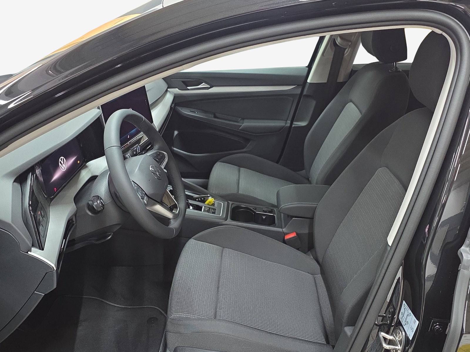 VW Golf 1.5 e TSI mHEV Value DSG-image-7