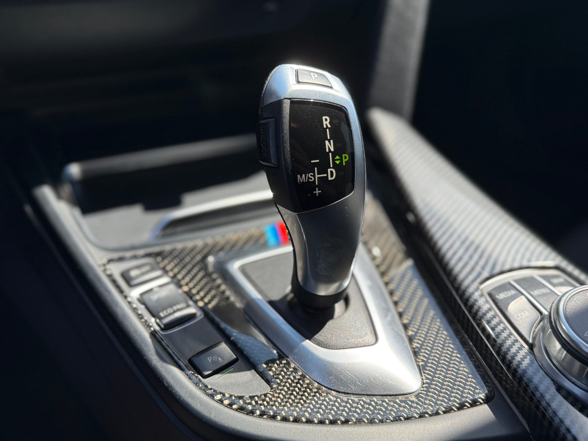 BMW 320d xDrive Touring Edition Sport Line Steptronic-image-11