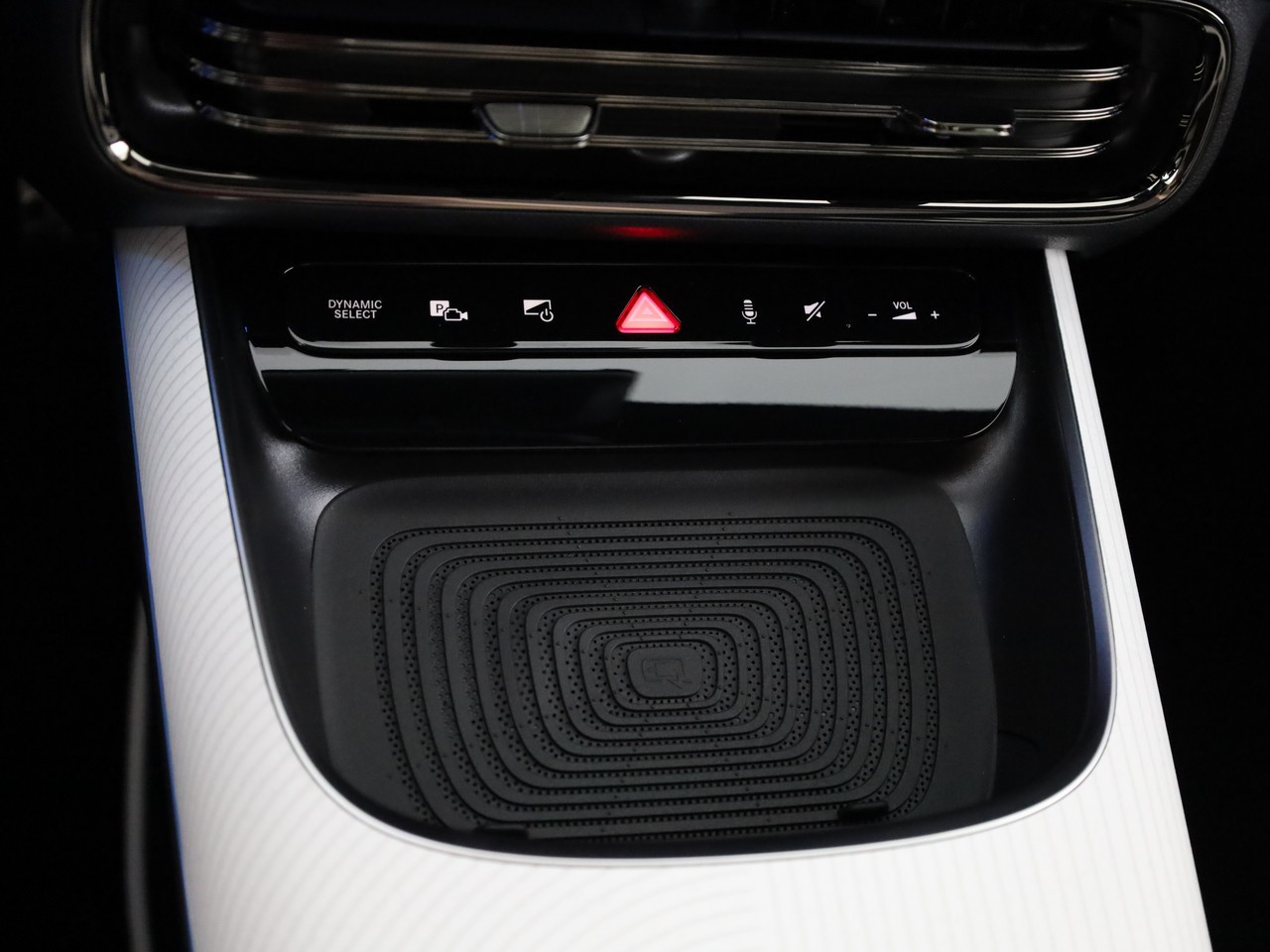 MERCEDES-BENZ GLB 220 4Matic 8G-Tronic-image-15