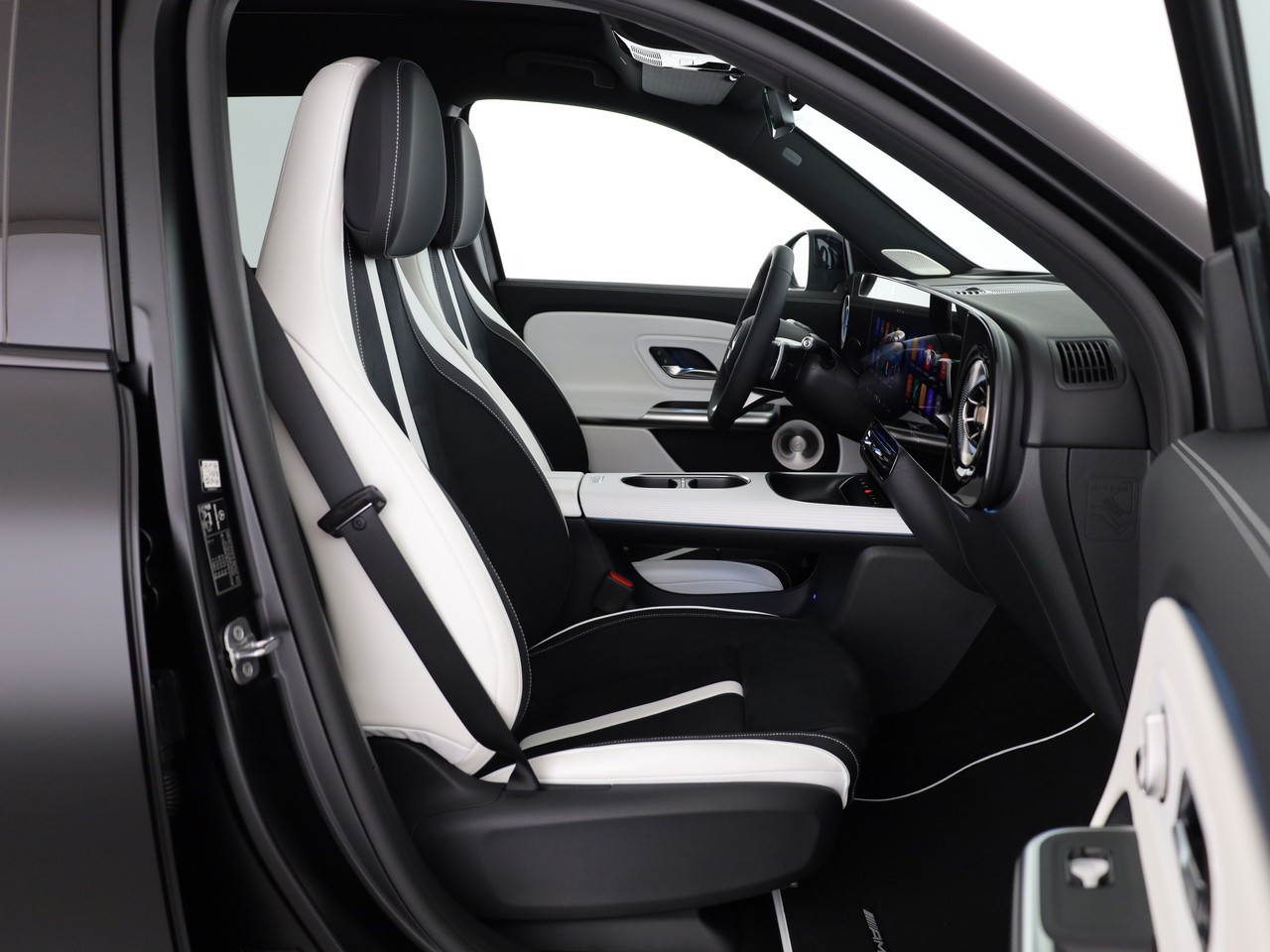 MERCEDES-BENZ GLB 220 4Matic 8G-Tronic-image-10