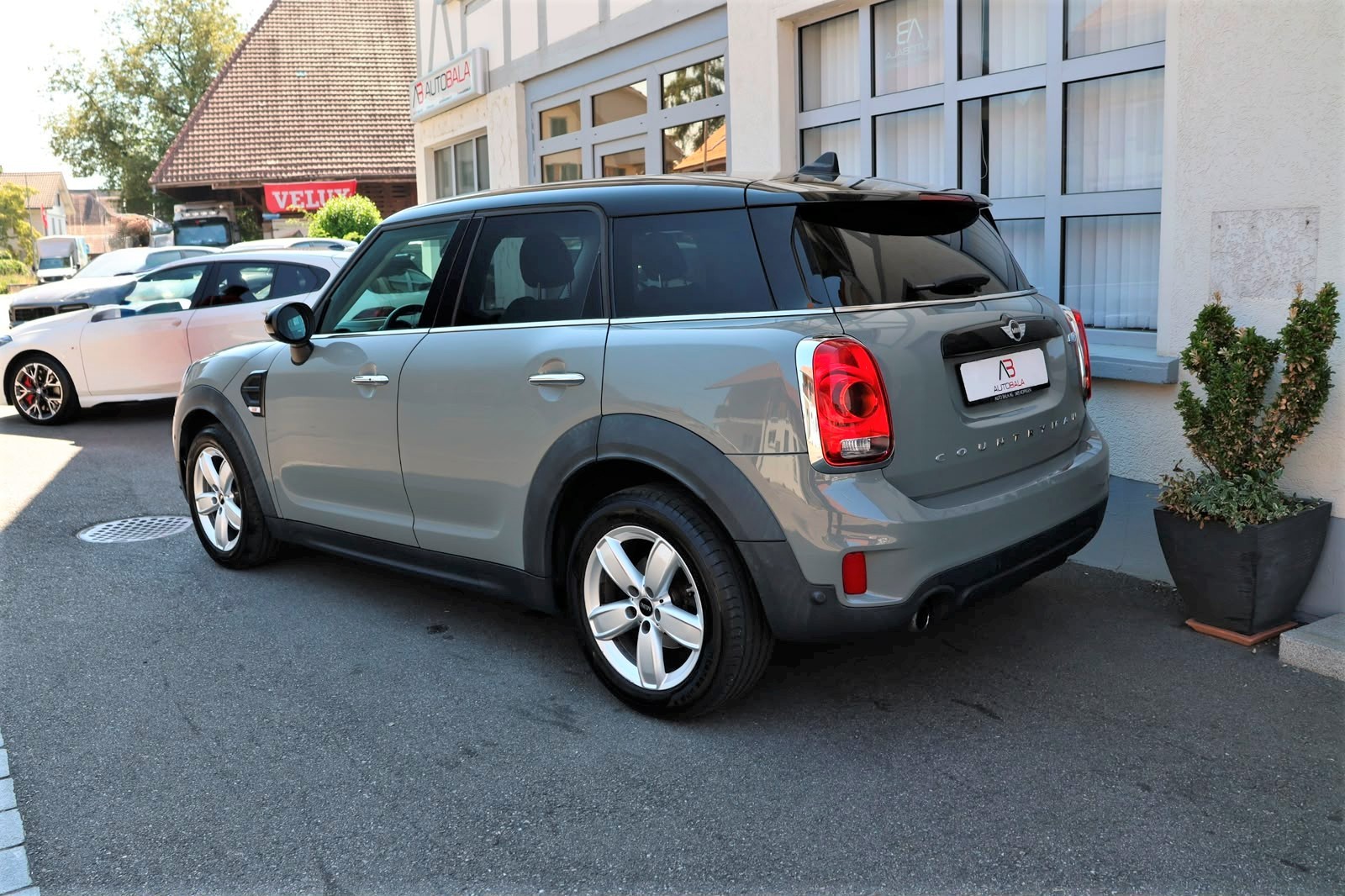 MINI Countryman Cooper FWD Steptronic-image-6