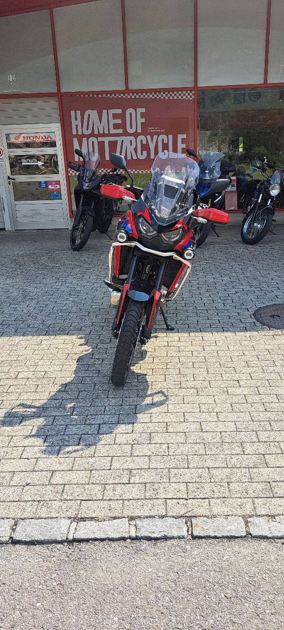 HONDA CRF 1100 DCT Africa Twin-image-1