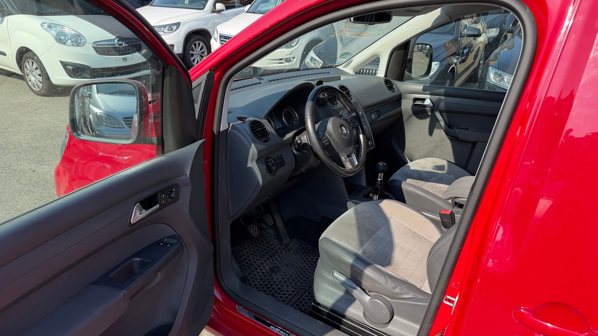 VW Caddy 2.0 TDI CR Trendline-image-6