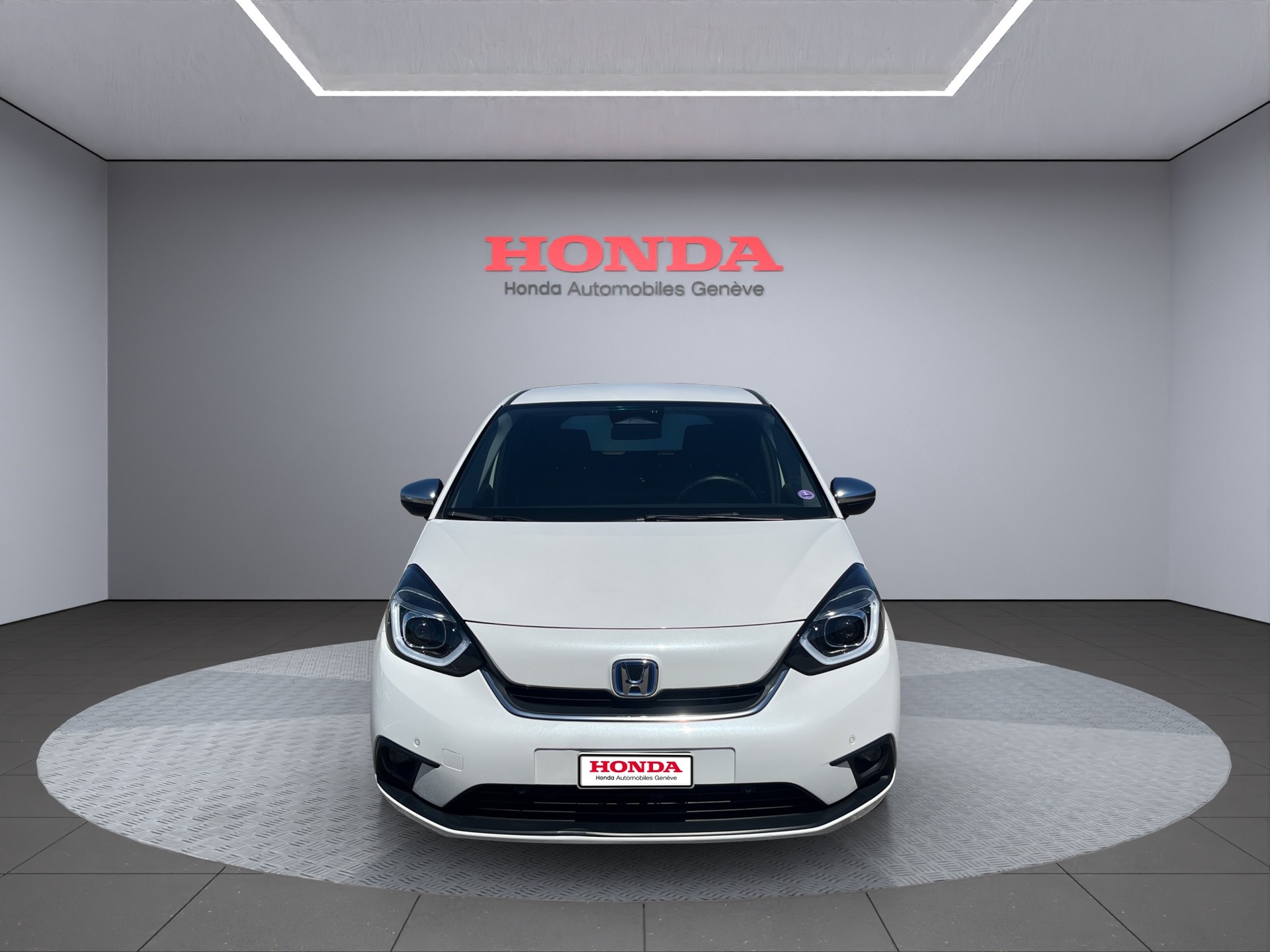 HONDA Jazz 1.5 i-MMD Executive-showroom-element-2