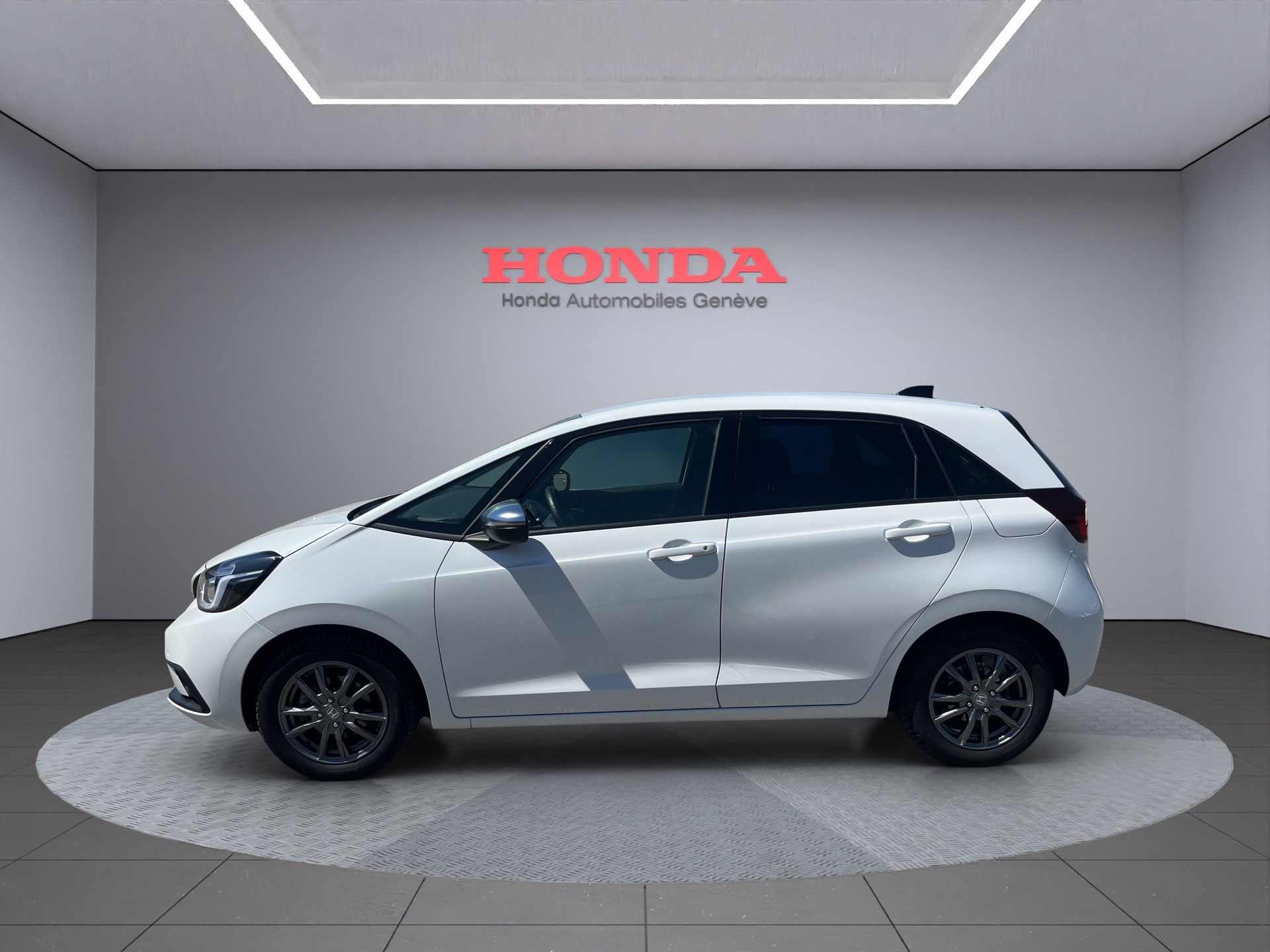 HONDA Jazz 1.5 i-MMD Executive-image-4