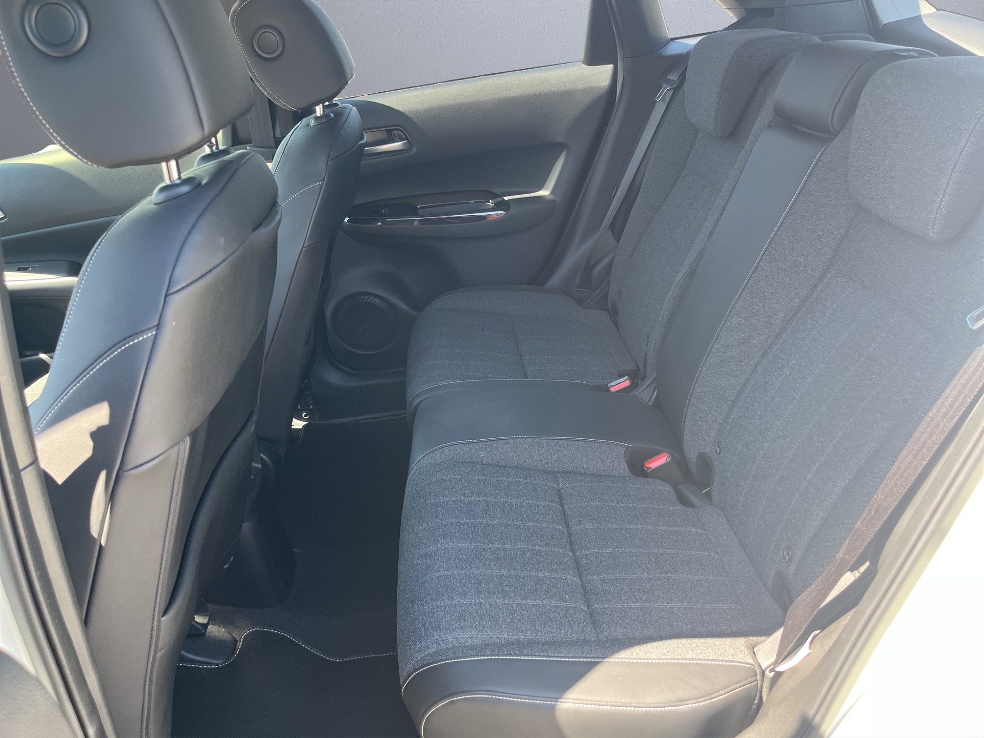 HONDA Jazz 1.5 i-MMD Executive-image-12