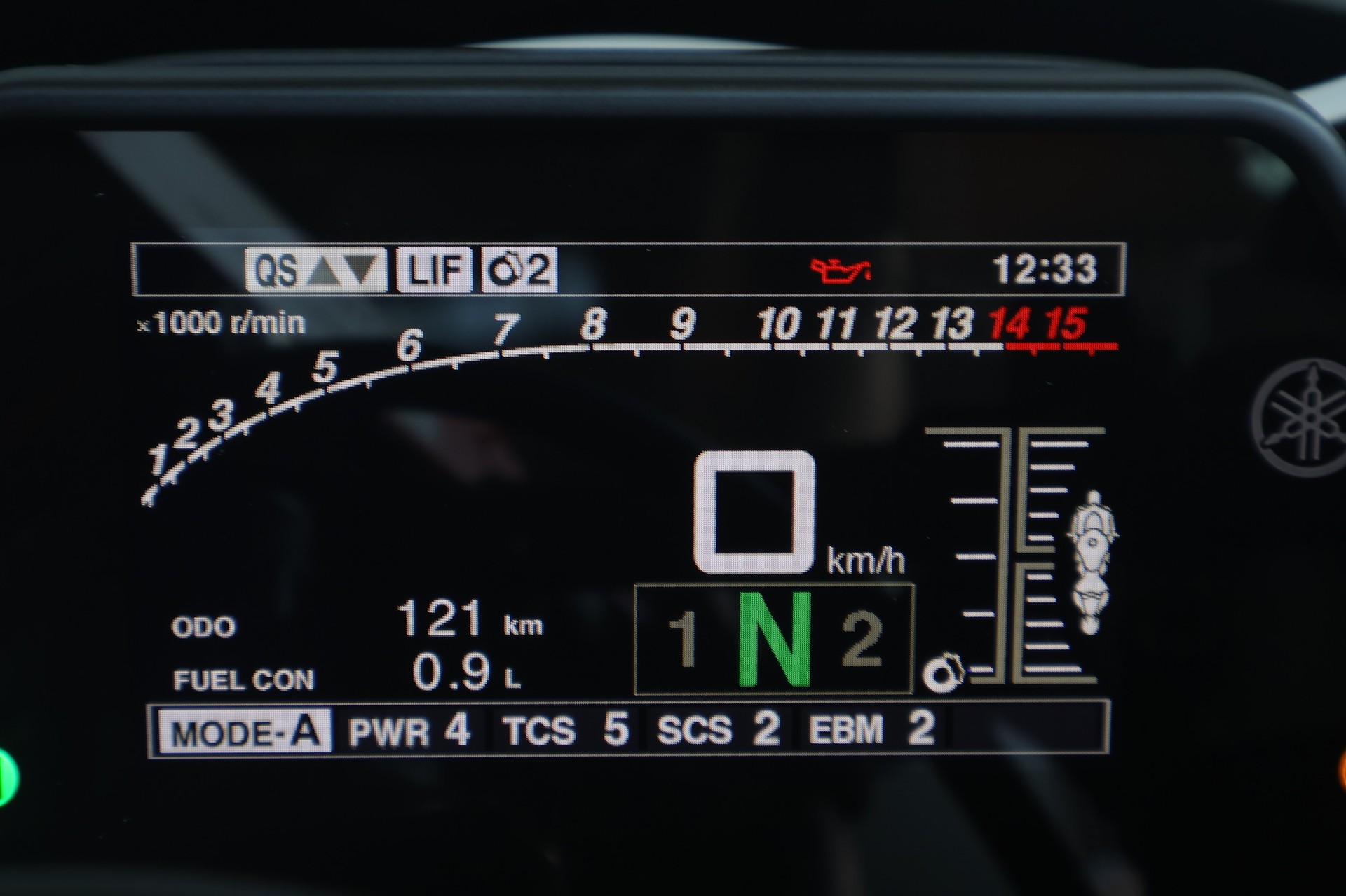 YAMAHA R1-image-7