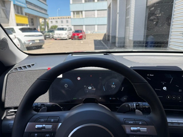 HYUNDAI Kona 65,4 kWh Electric Amplia-image-12