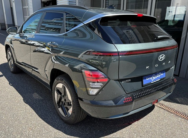 HYUNDAI Kona 65,4 kWh Electric Amplia-image-2