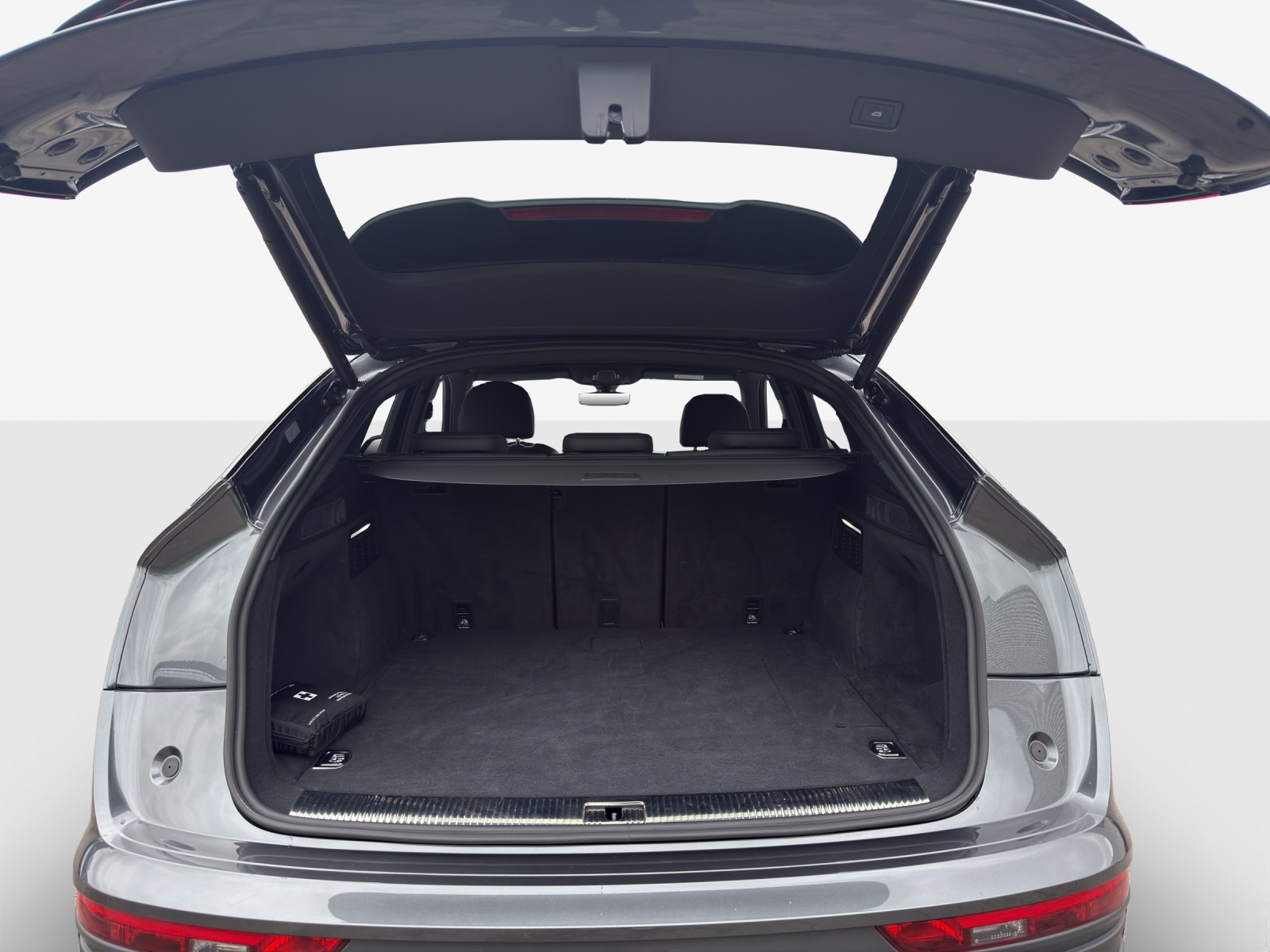 AUDI Q5 Sportback 50 TFSI e PHEV S line quattro S-tronic-image-13