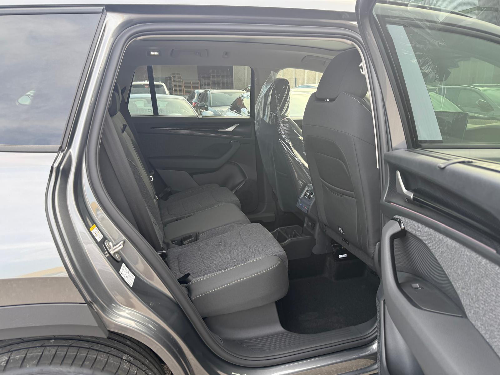 SKODA Kodiaq 2.0 TDI Selection-image-11