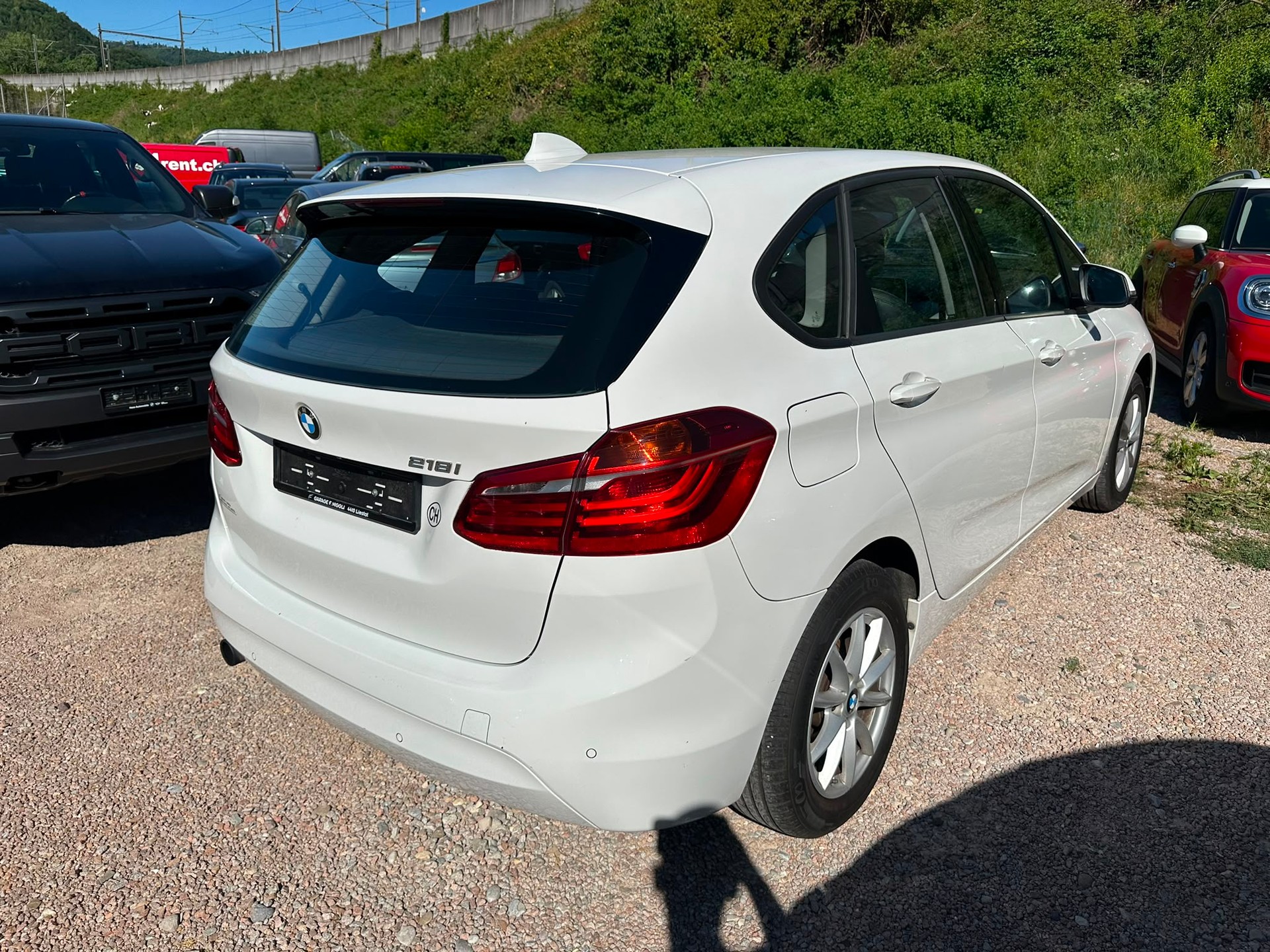 BMW 218i Active Tourer Steptronic-image-4
