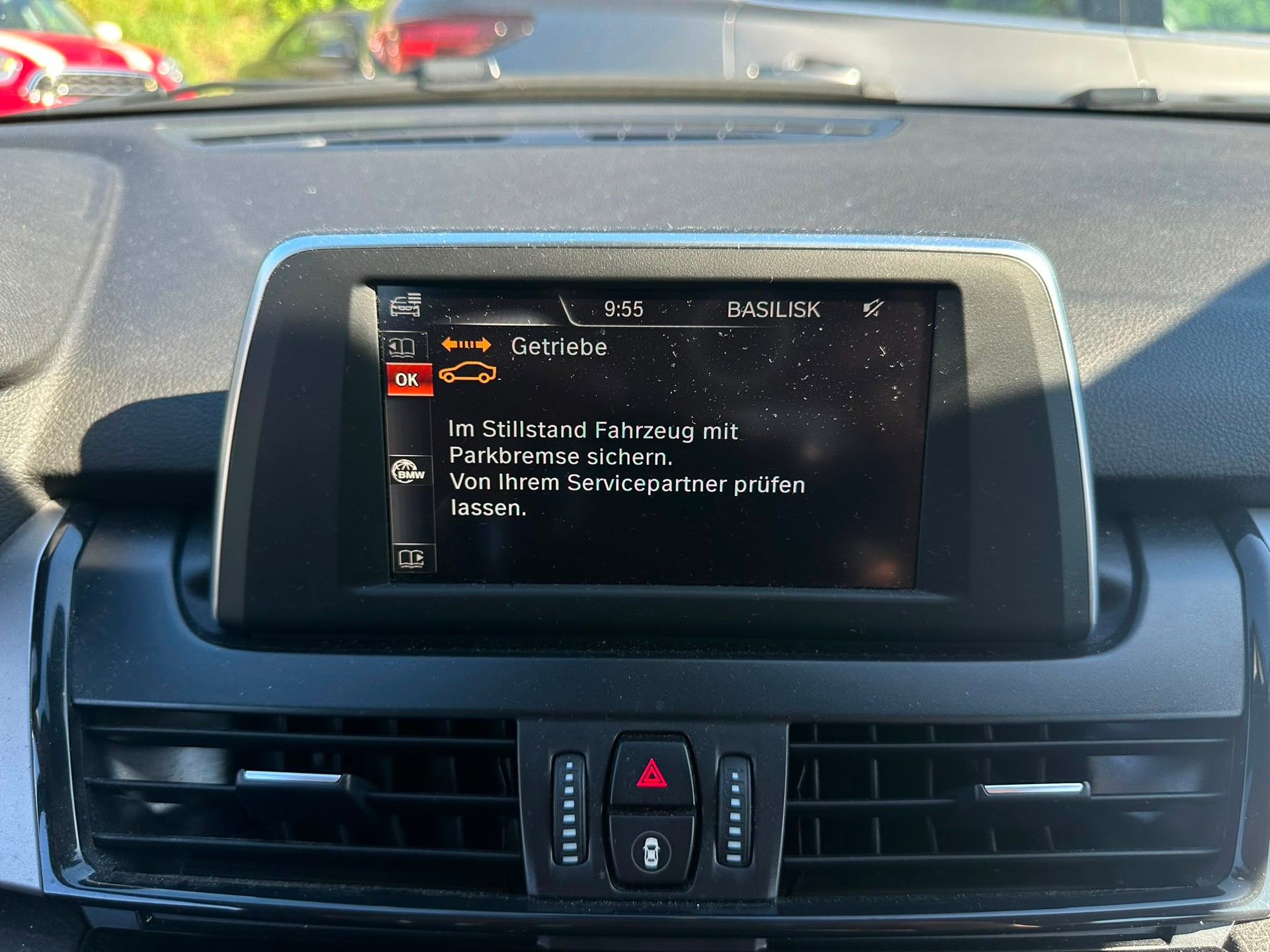 BMW 218i Active Tourer Steptronic-image-16