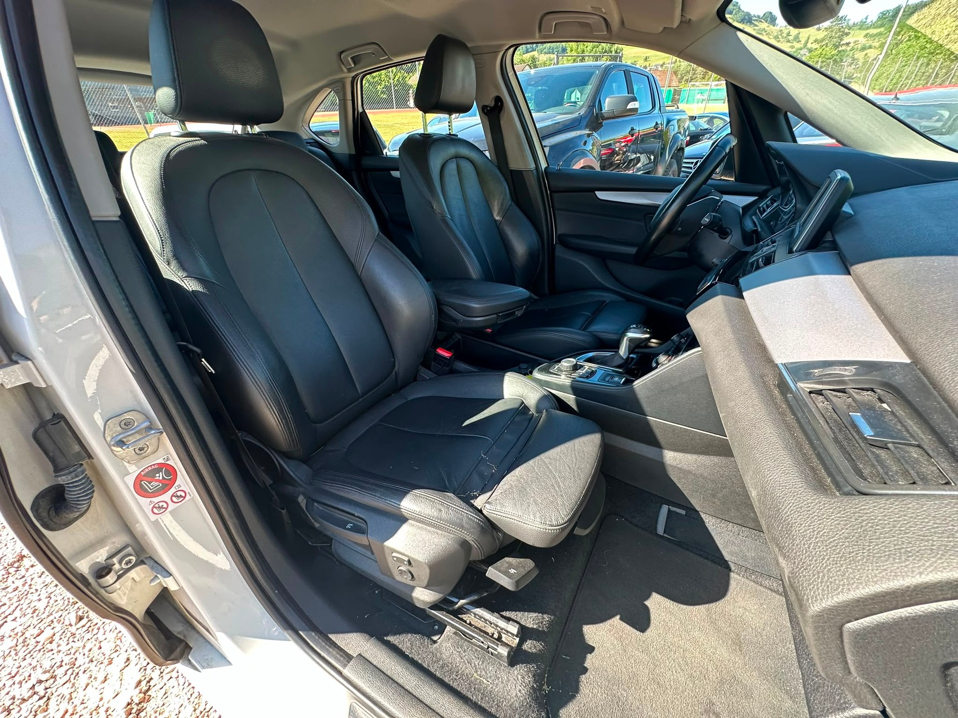 BMW 218i Active Tourer Steptronic-image-13