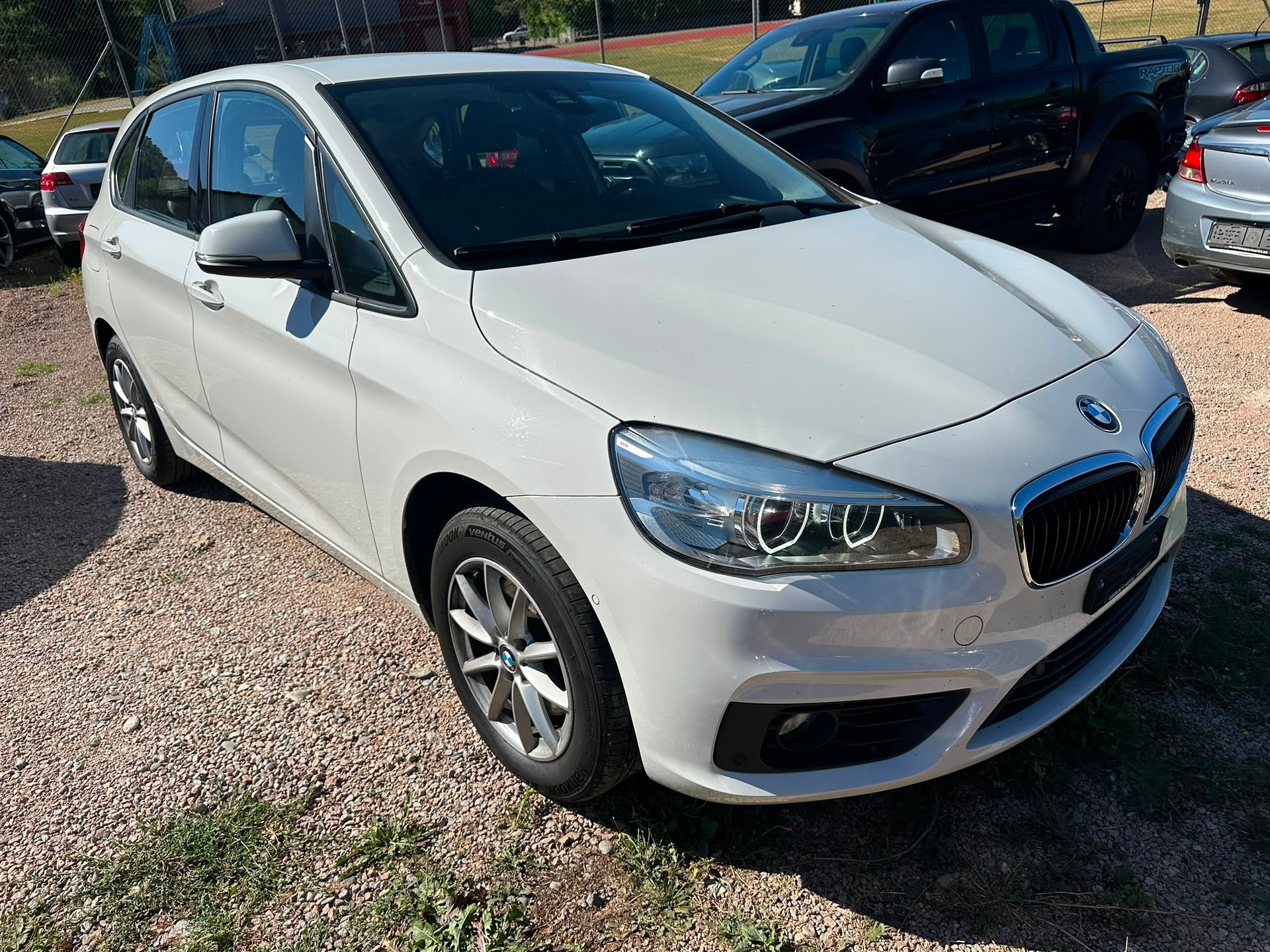 BMW 218i Active Tourer Steptronic-image-6