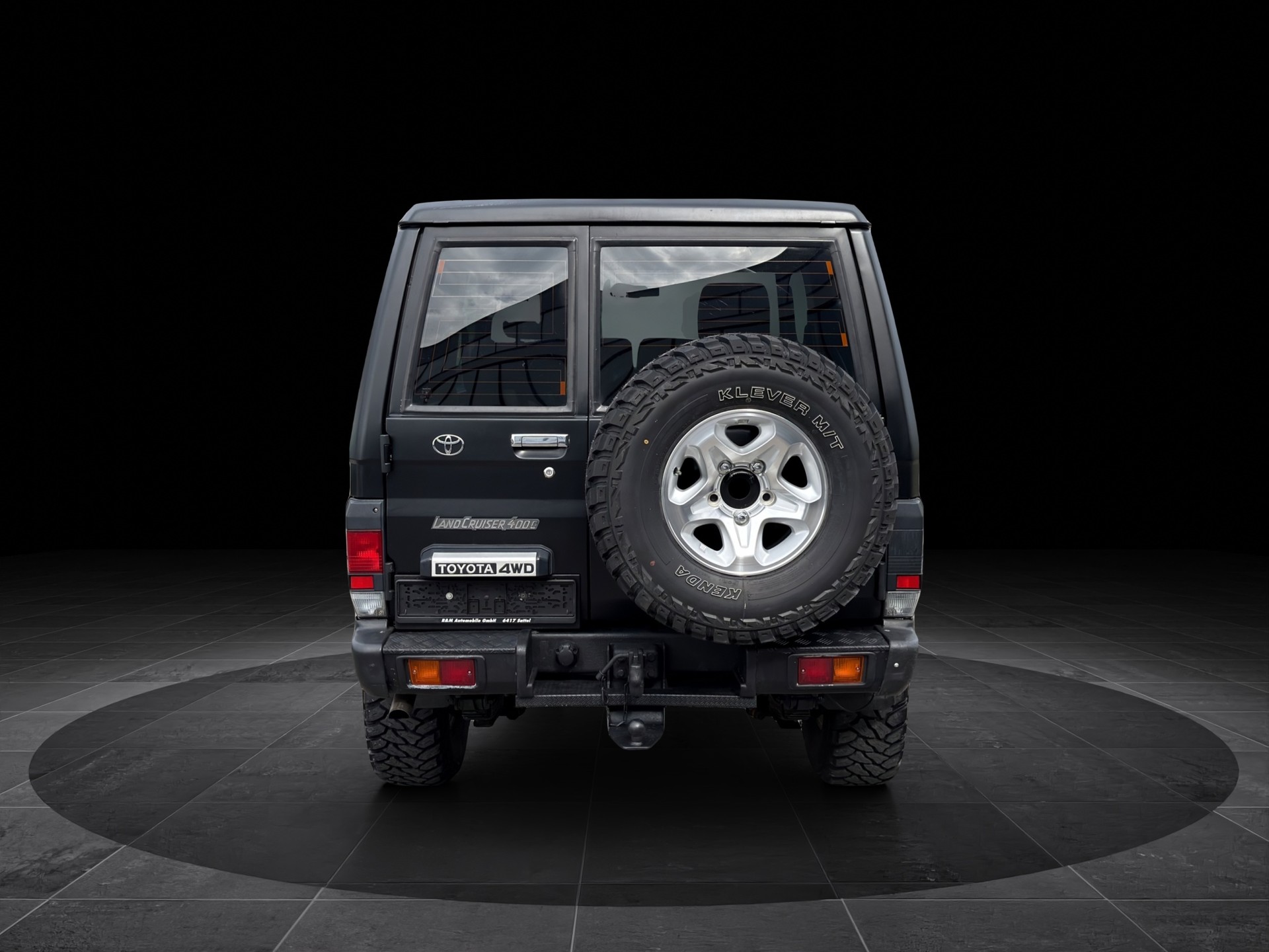TOYOTA Land Cruiser 400 HdT 4.2 D-image-2