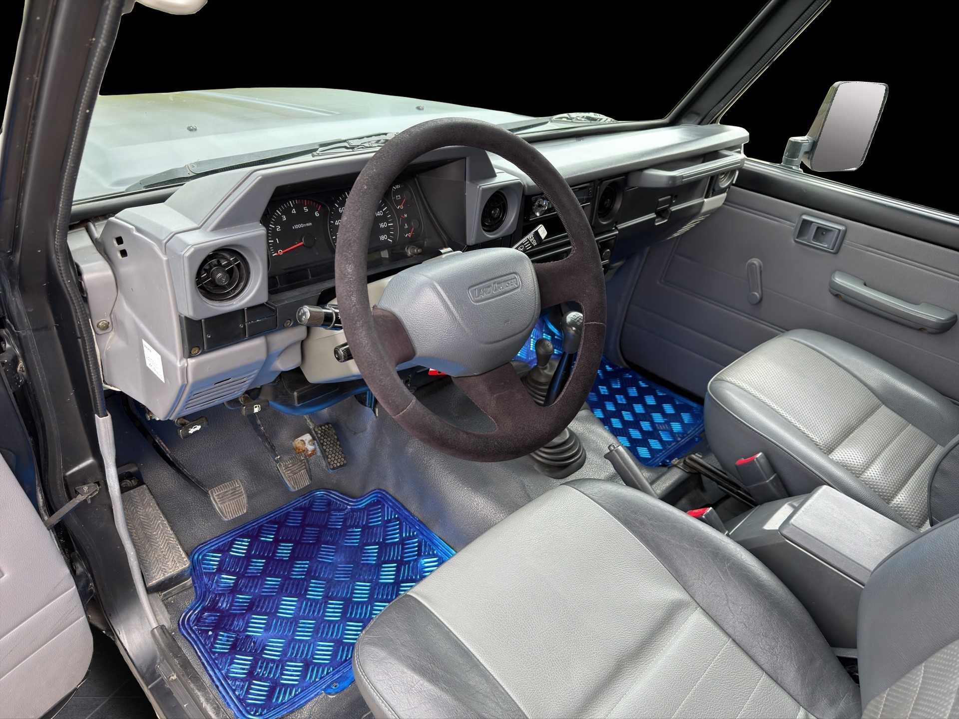 TOYOTA Land Cruiser 400 HdT 4.2 D-image-6