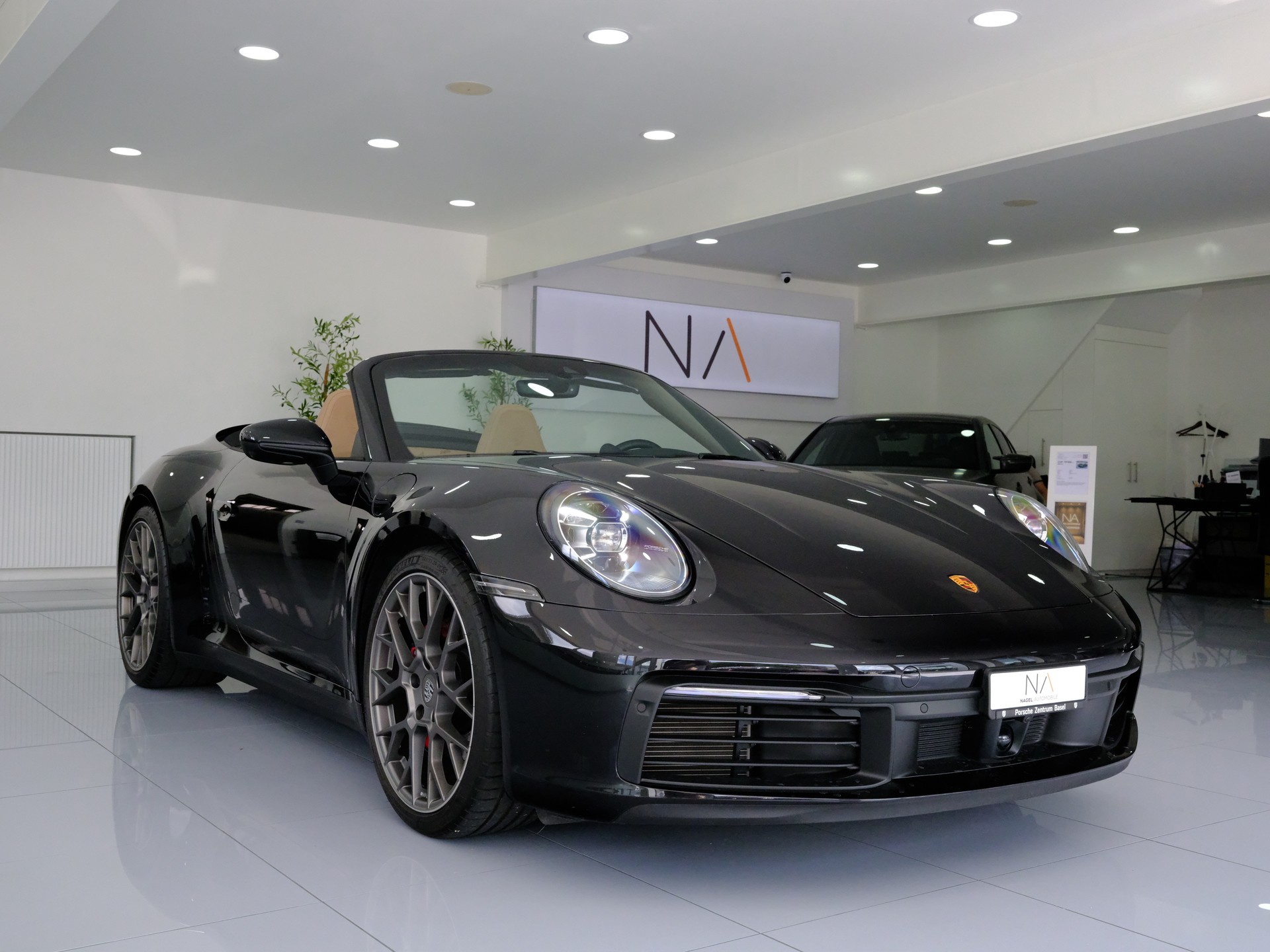 PORSCHE 911 Carrera 4S Cabriolet PDK-image-1