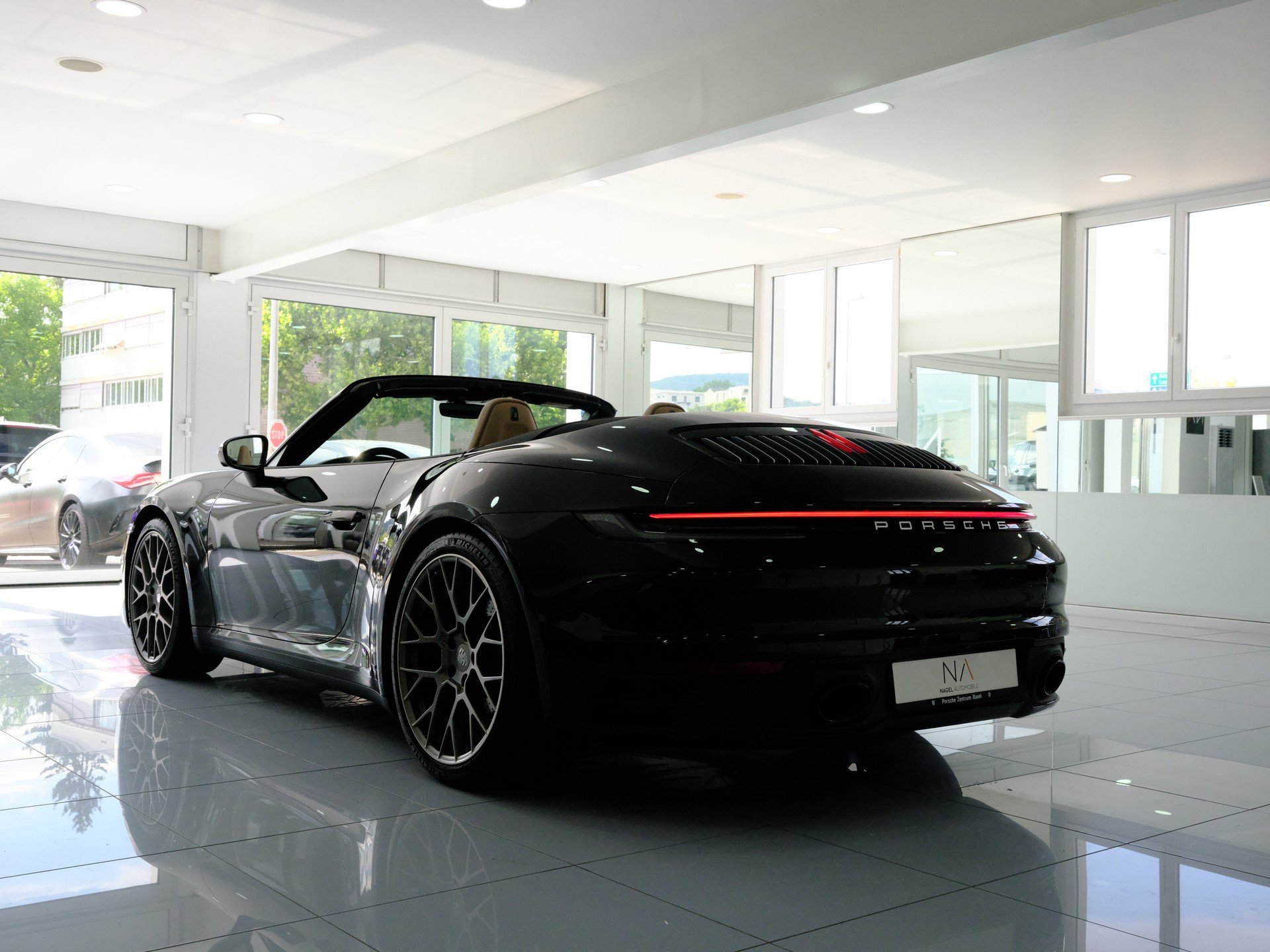 PORSCHE 911 Carrera 4S Cabriolet PDK-image-4