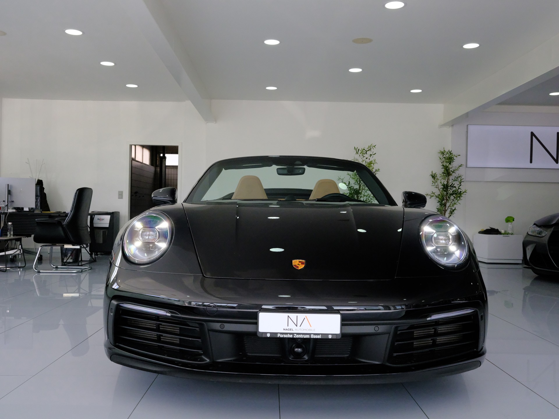 PORSCHE 911 Carrera 4S Cabriolet PDK-image-2