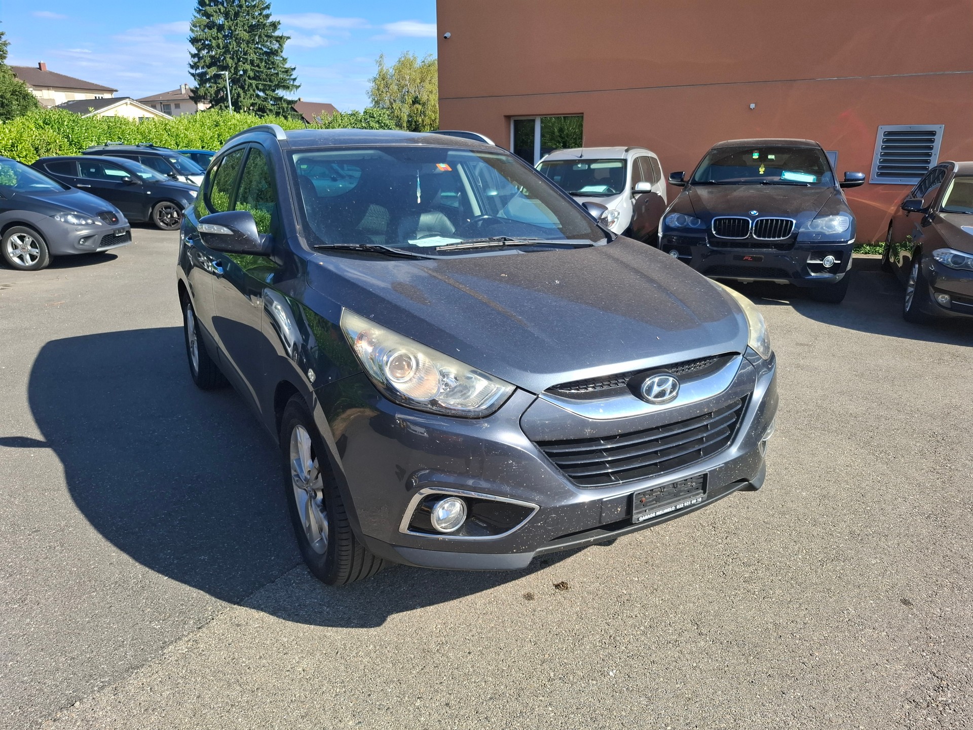 HYUNDAI iX 35 2.0 CRDi Premium 4WD Automatic-image-2
