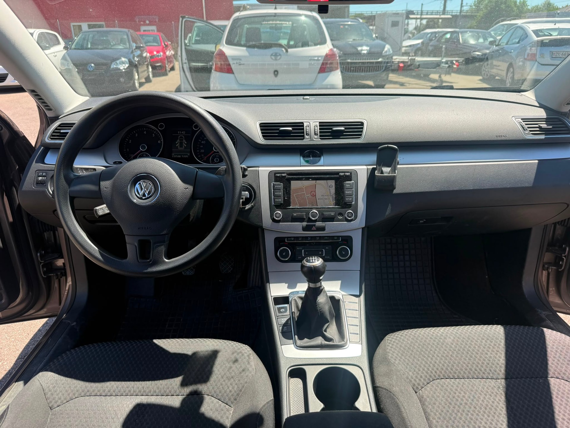 VW Passat Variant 1.4 TSI Trendline-image-7
