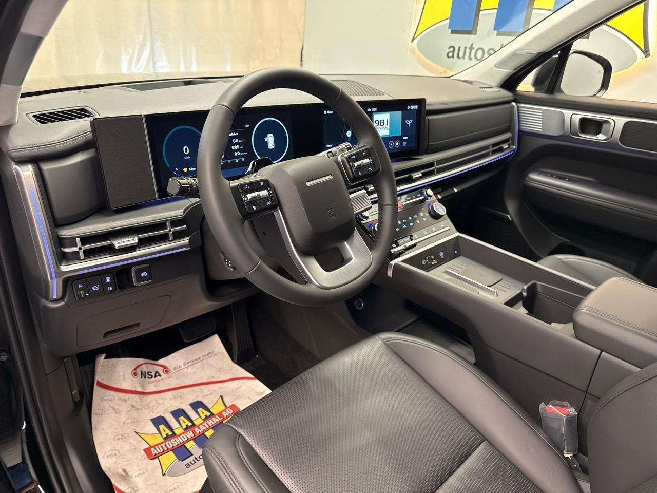 HYUNDAI Santa Fe 1.6 T-GDi PHEV Calligraphy 4WD Automatic-image-2
