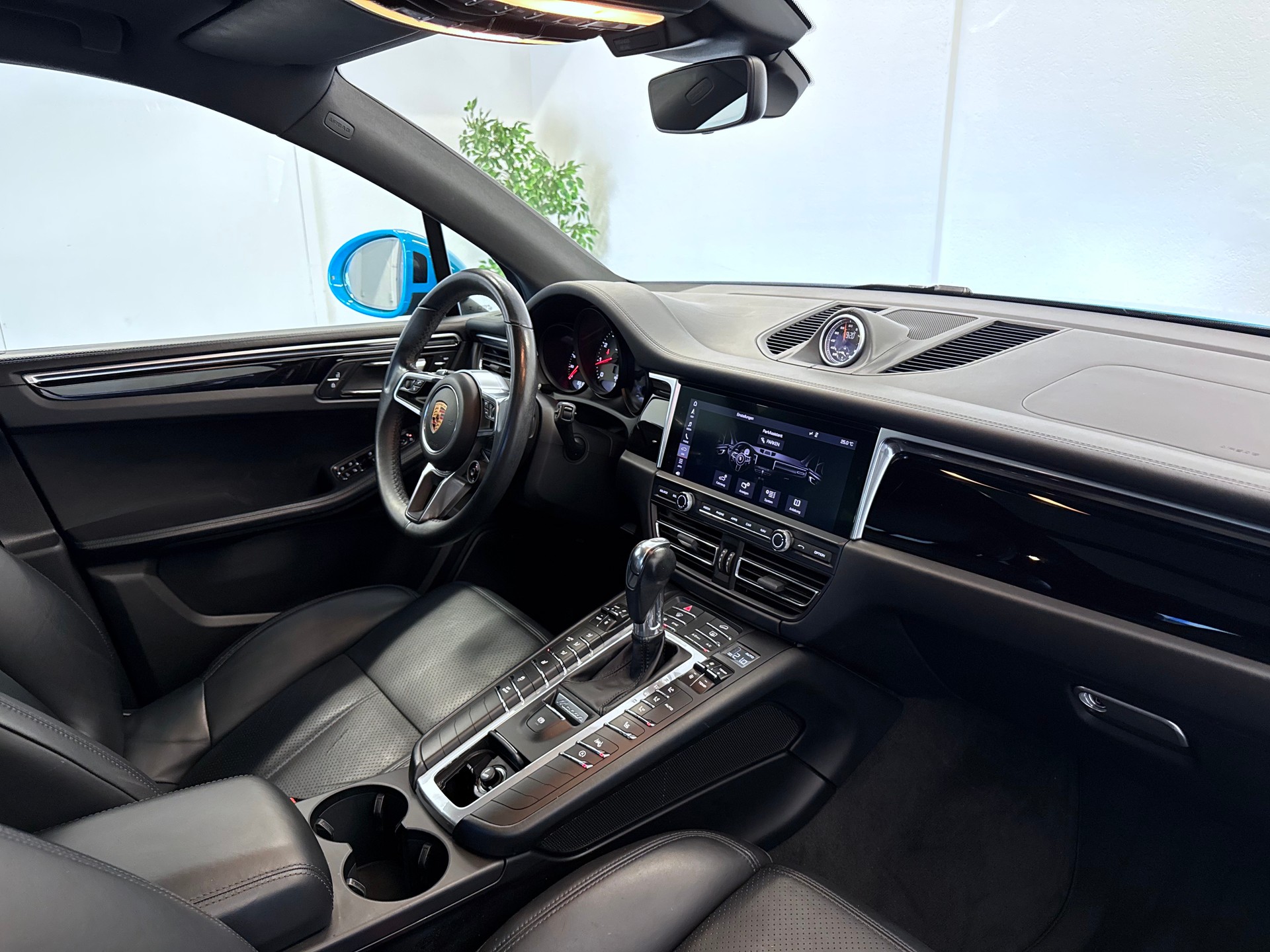 PORSCHE Macan S PDK "Miami Blue"-image-27
