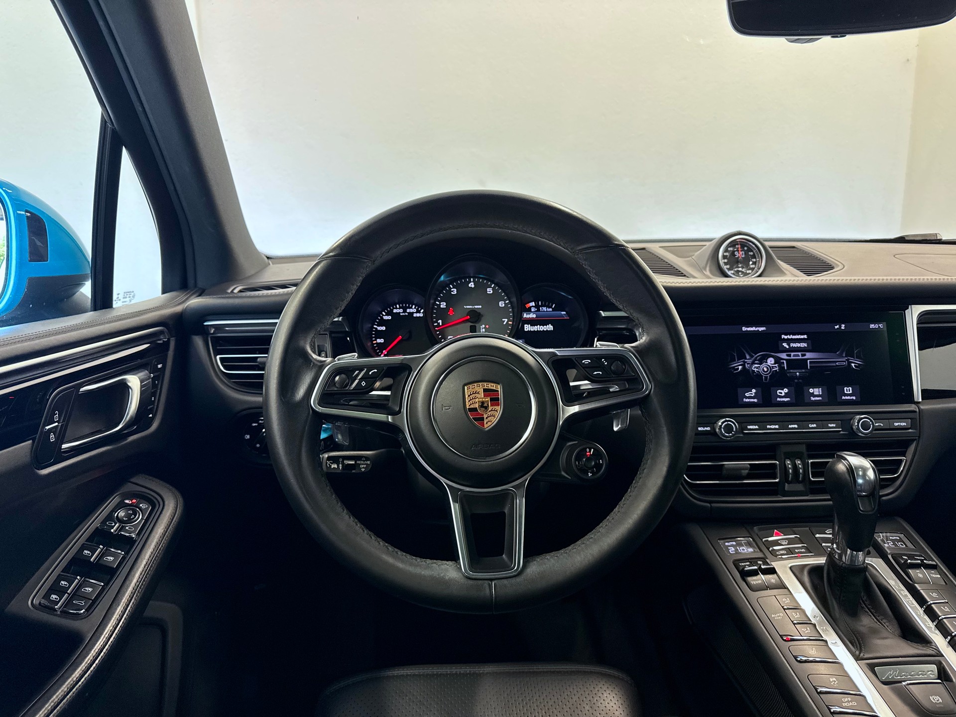 PORSCHE Macan S PDK "Miami Blue"-image-16