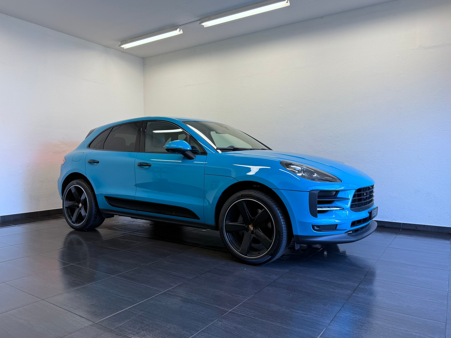 PORSCHE Macan S PDK "Miami Blue"-image-0