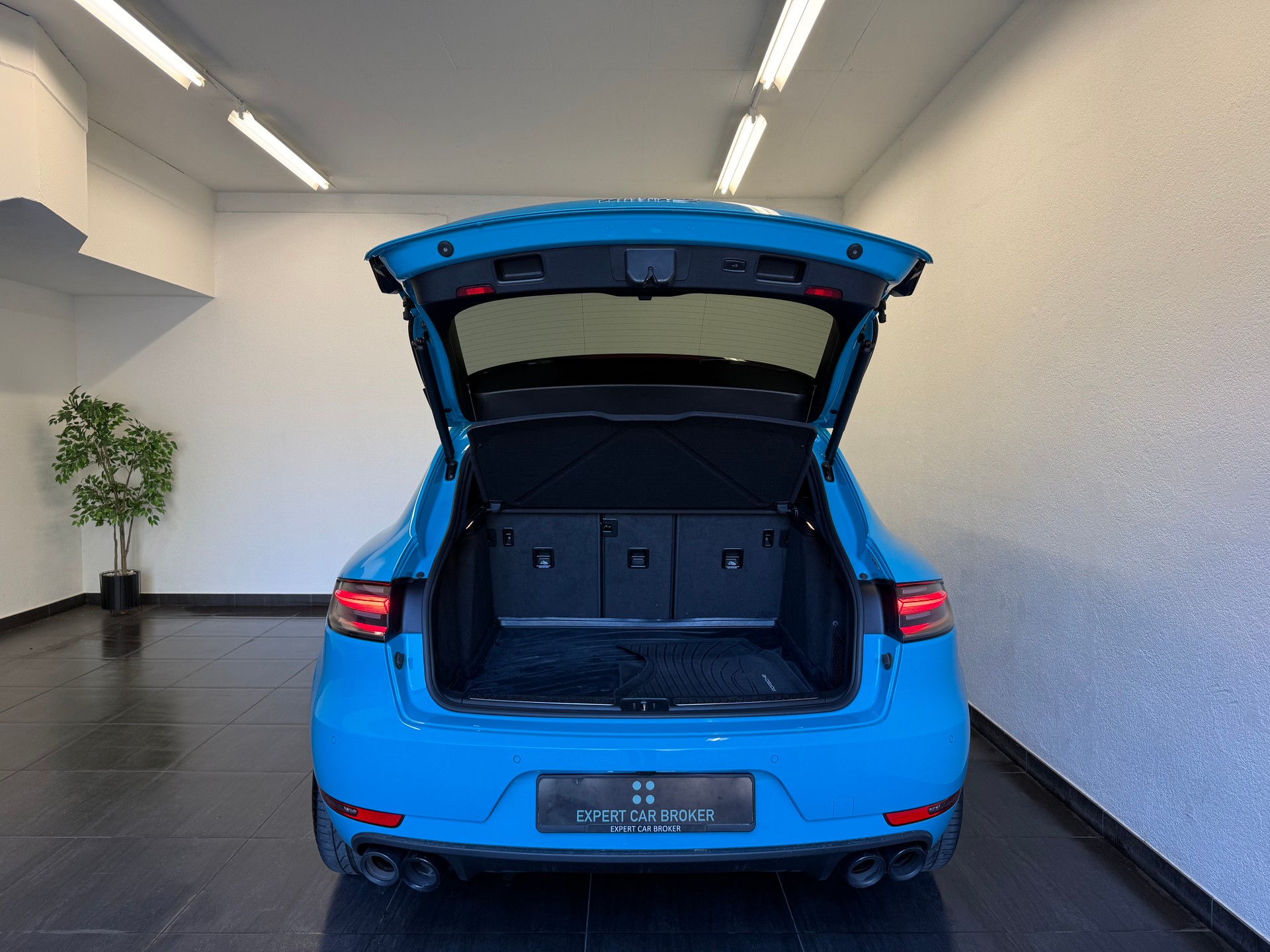PORSCHE Macan S PDK "Miami Blue"-image-11