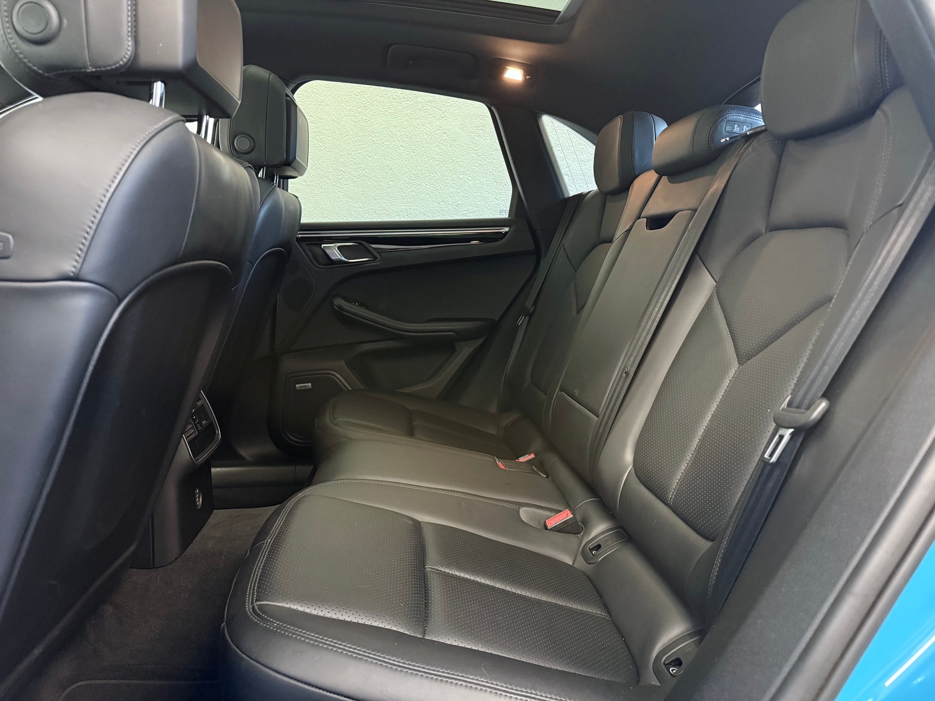 PORSCHE Macan S PDK "Miami Blue"-image-25