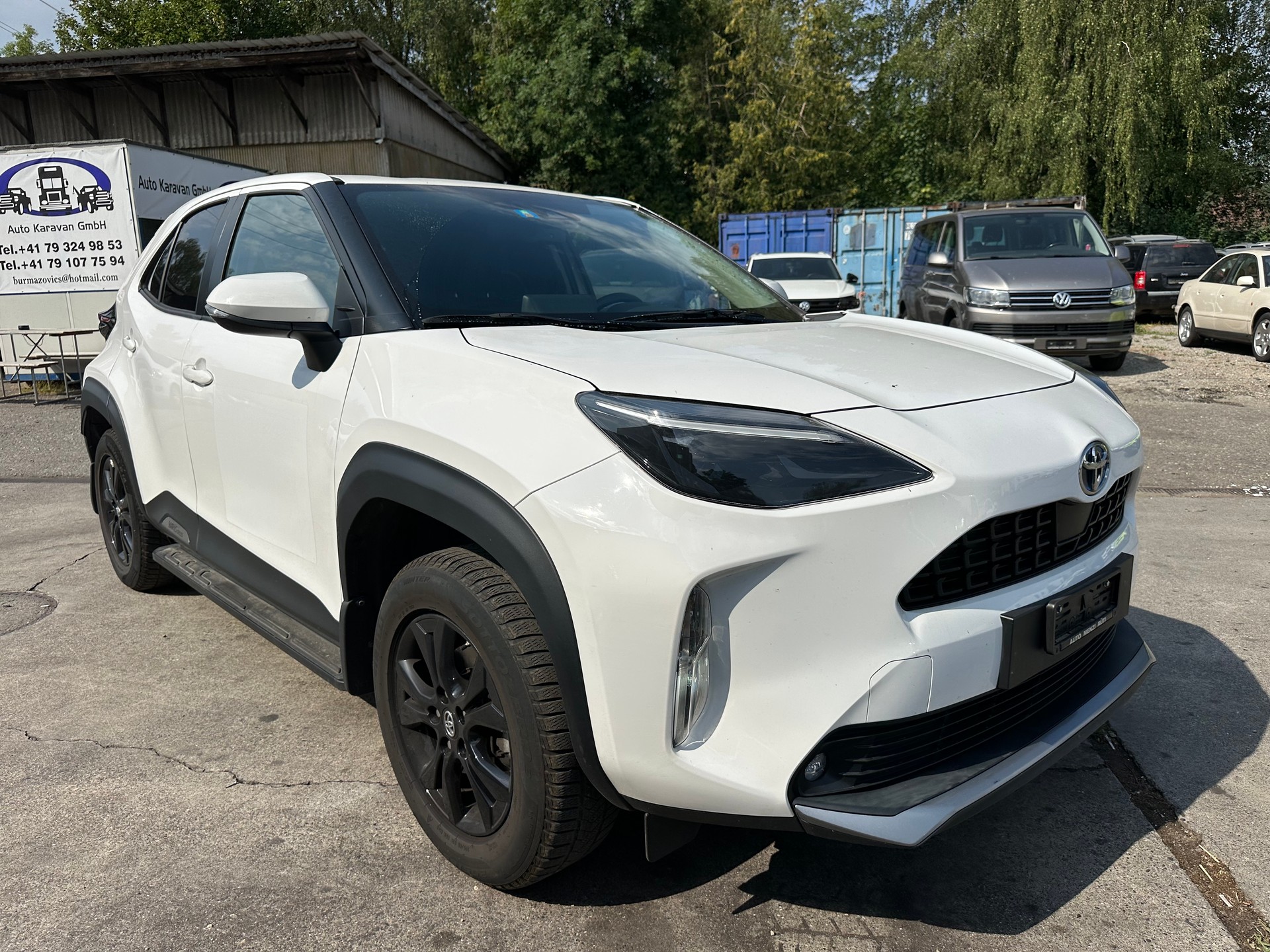 TOYOTA Yaris Cross 1.5 Adventure e-CVT AWDi-image-1