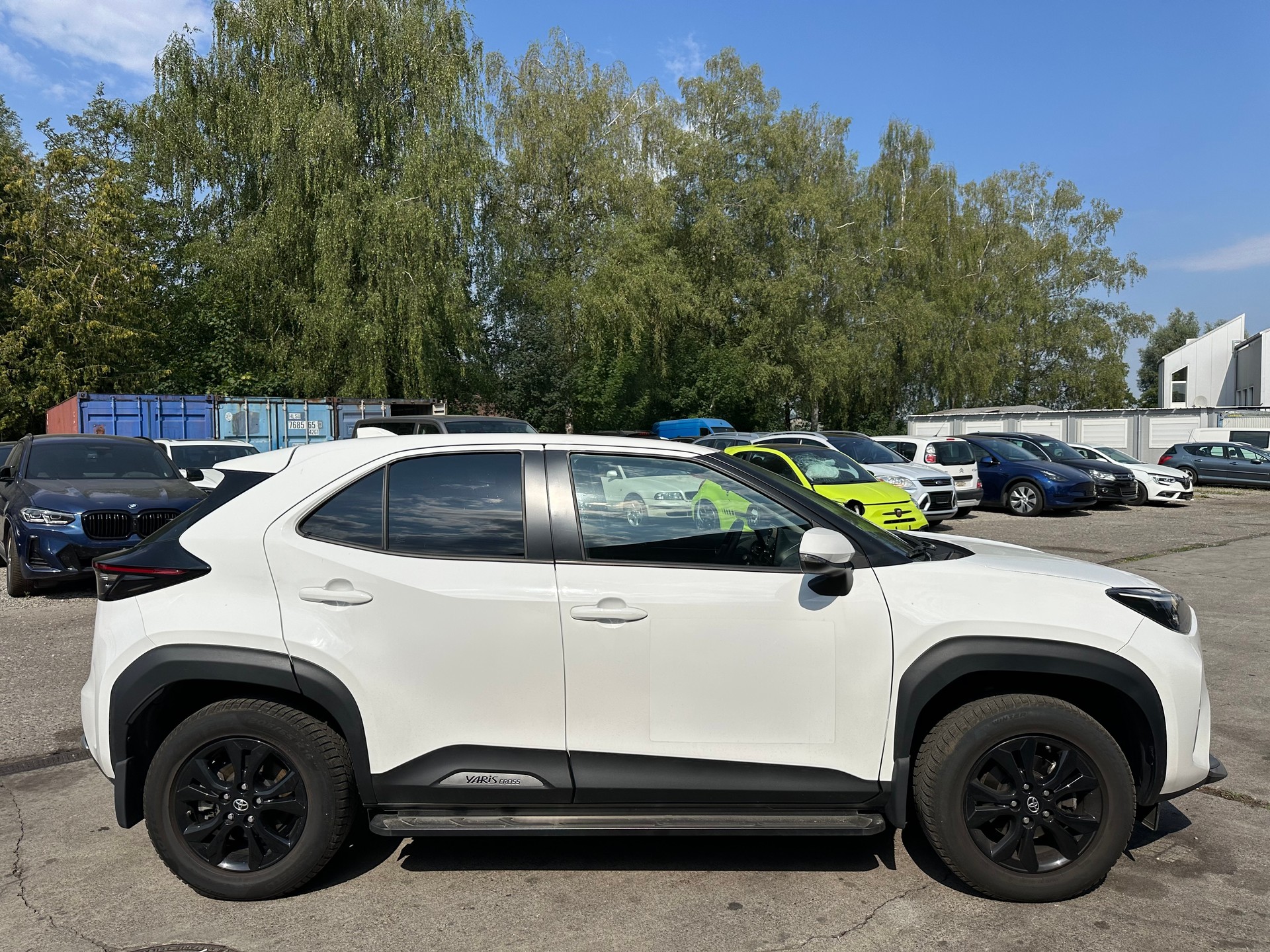 TOYOTA Yaris Cross 1.5 Adventure e-CVT AWDi-image-4
