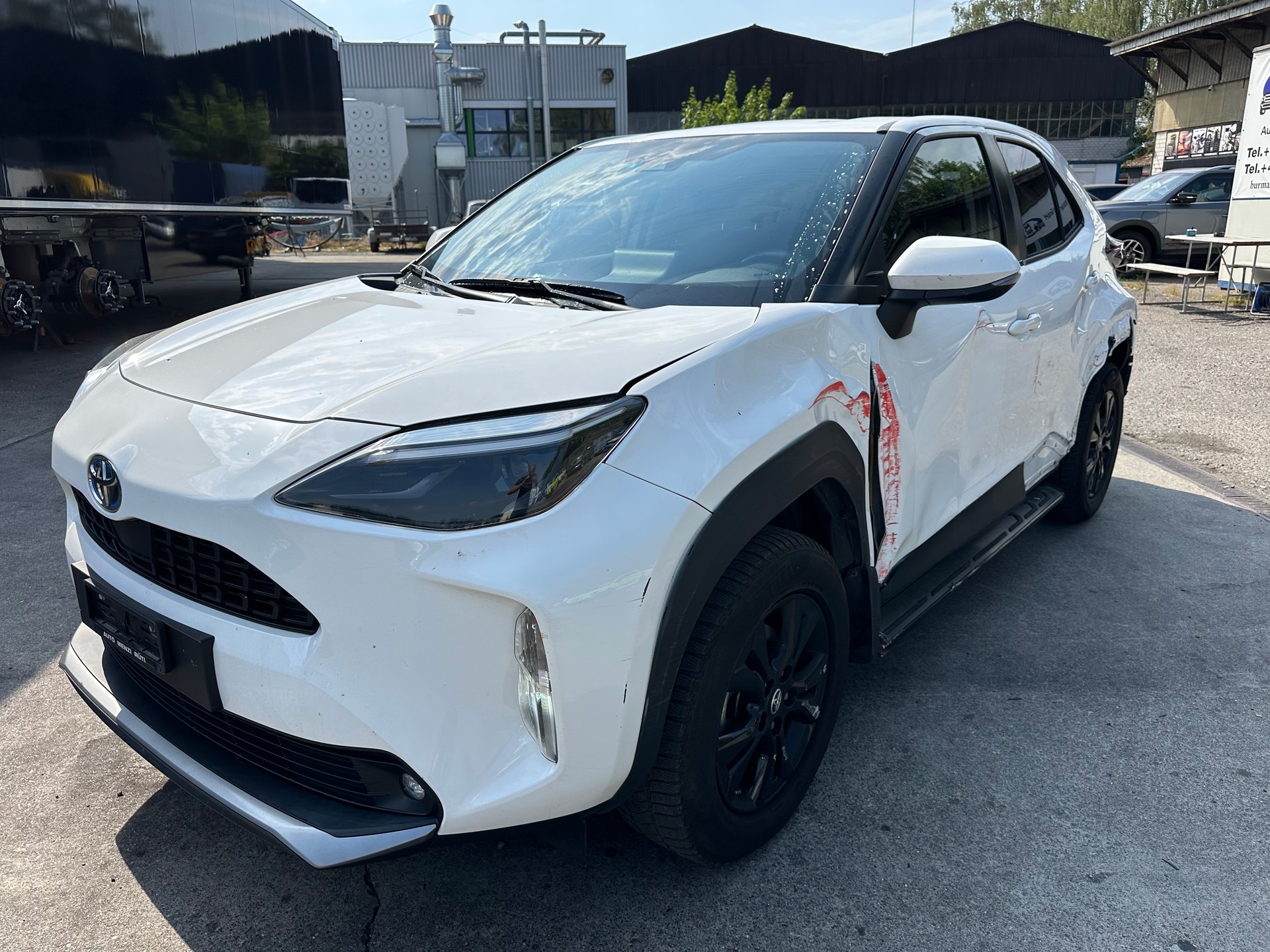 TOYOTA Yaris Cross 1.5 Adventure e-CVT AWDi-image-7