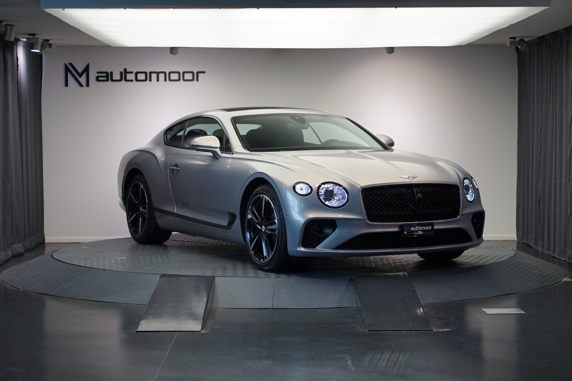 BENTLEY Continental GT 4.0 V8 *Naim* *Touring Spec* *Panoramadach*-image-2