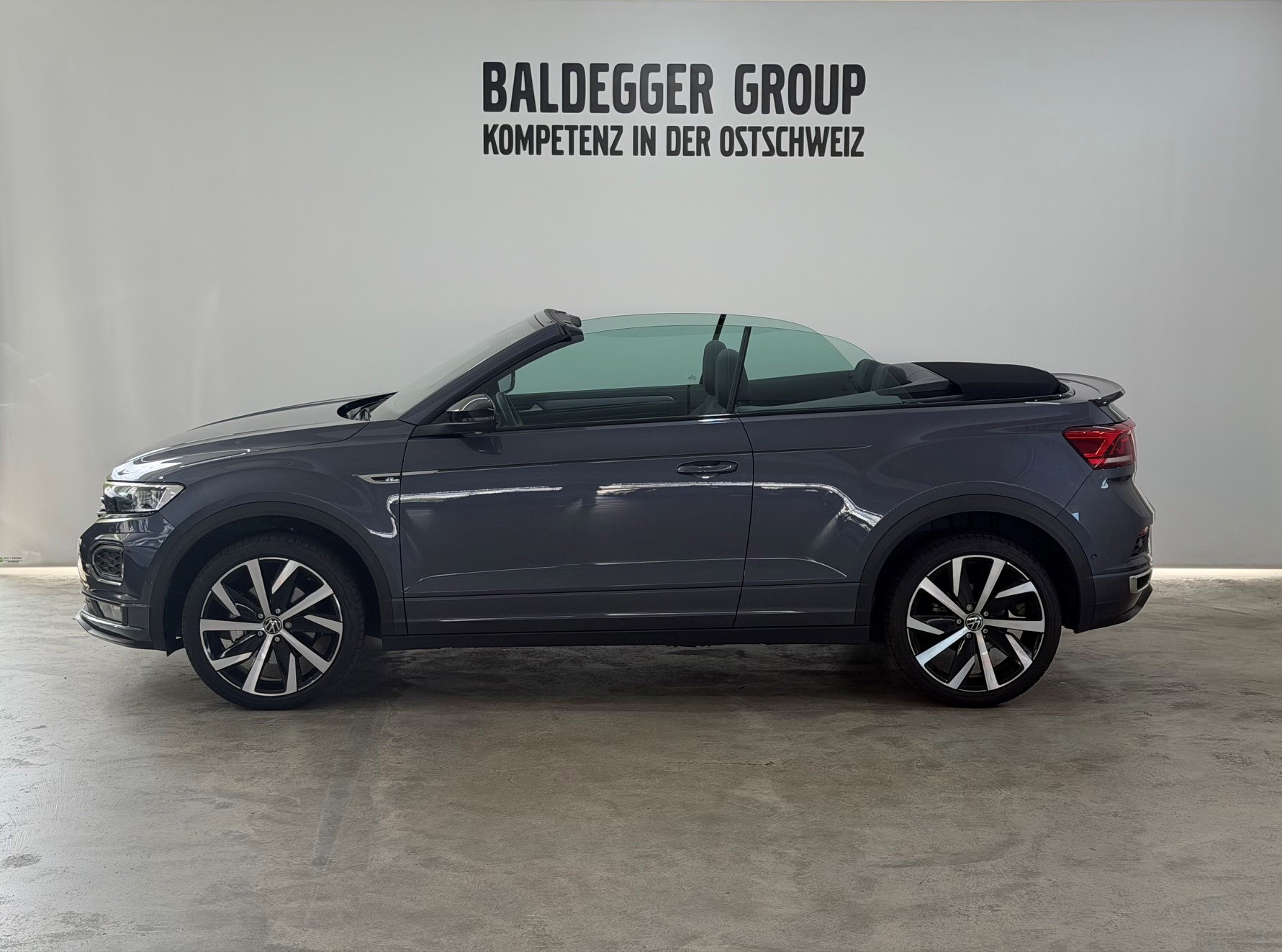 VOLVO T-Roc Cabriolet 1.5 TSI R-Line-image-14