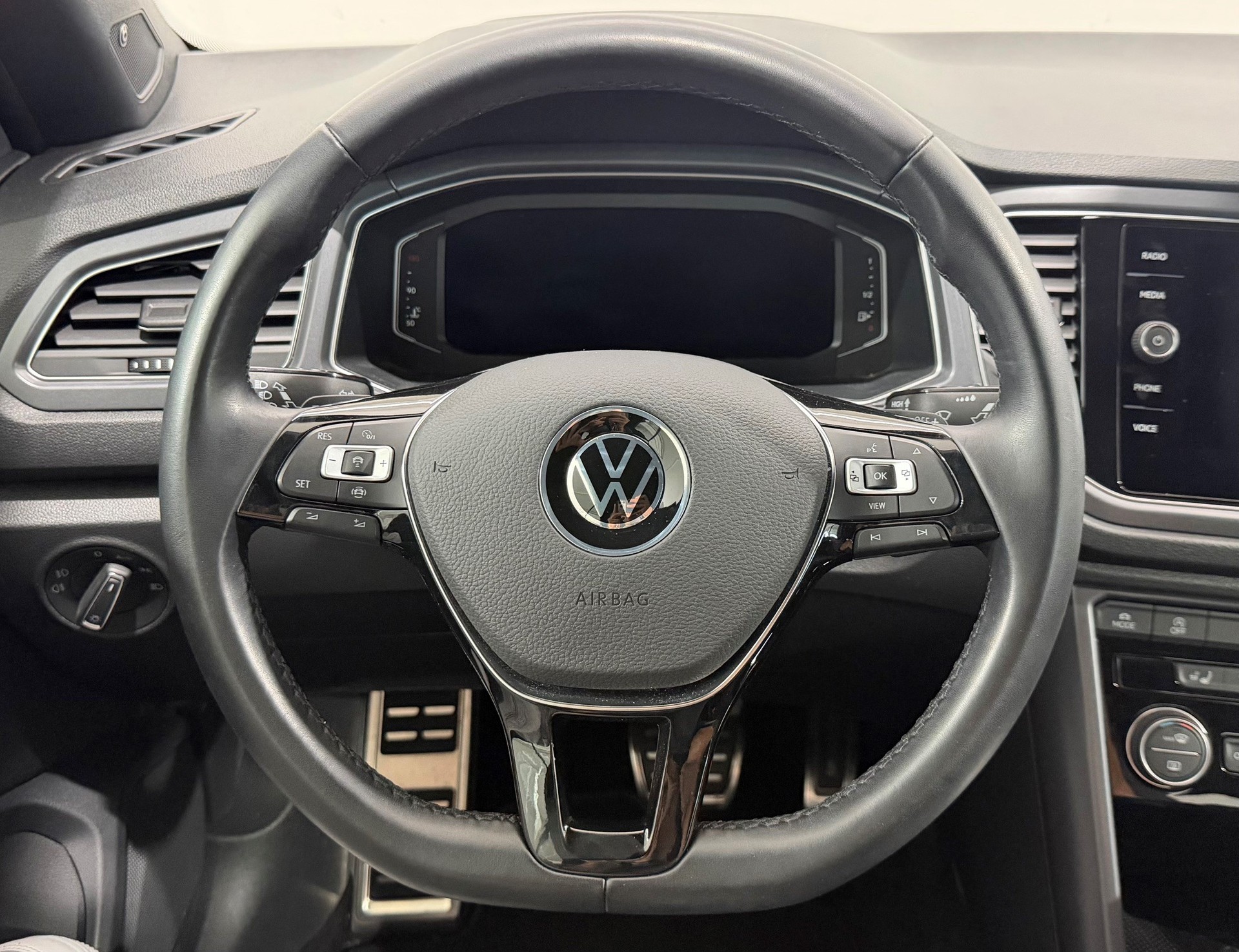 VOLVO T-Roc Cabriolet 1.5 TSI R-Line-image-9