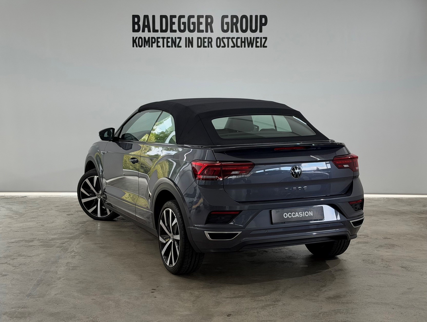 VOLVO T-Roc Cabriolet 1.5 TSI R-Line-image-1