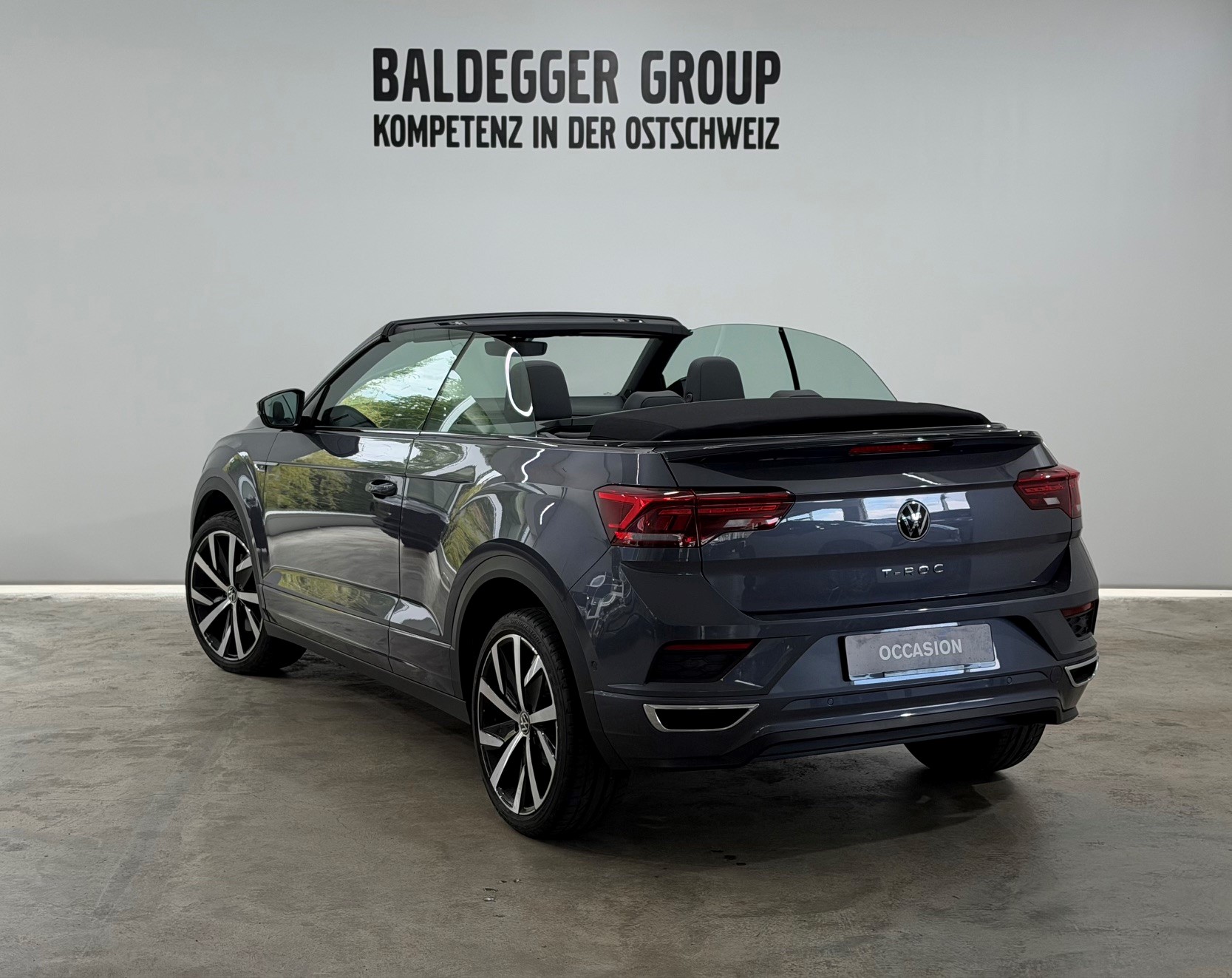 VOLVO T-Roc Cabriolet 1.5 TSI R-Line-image-12